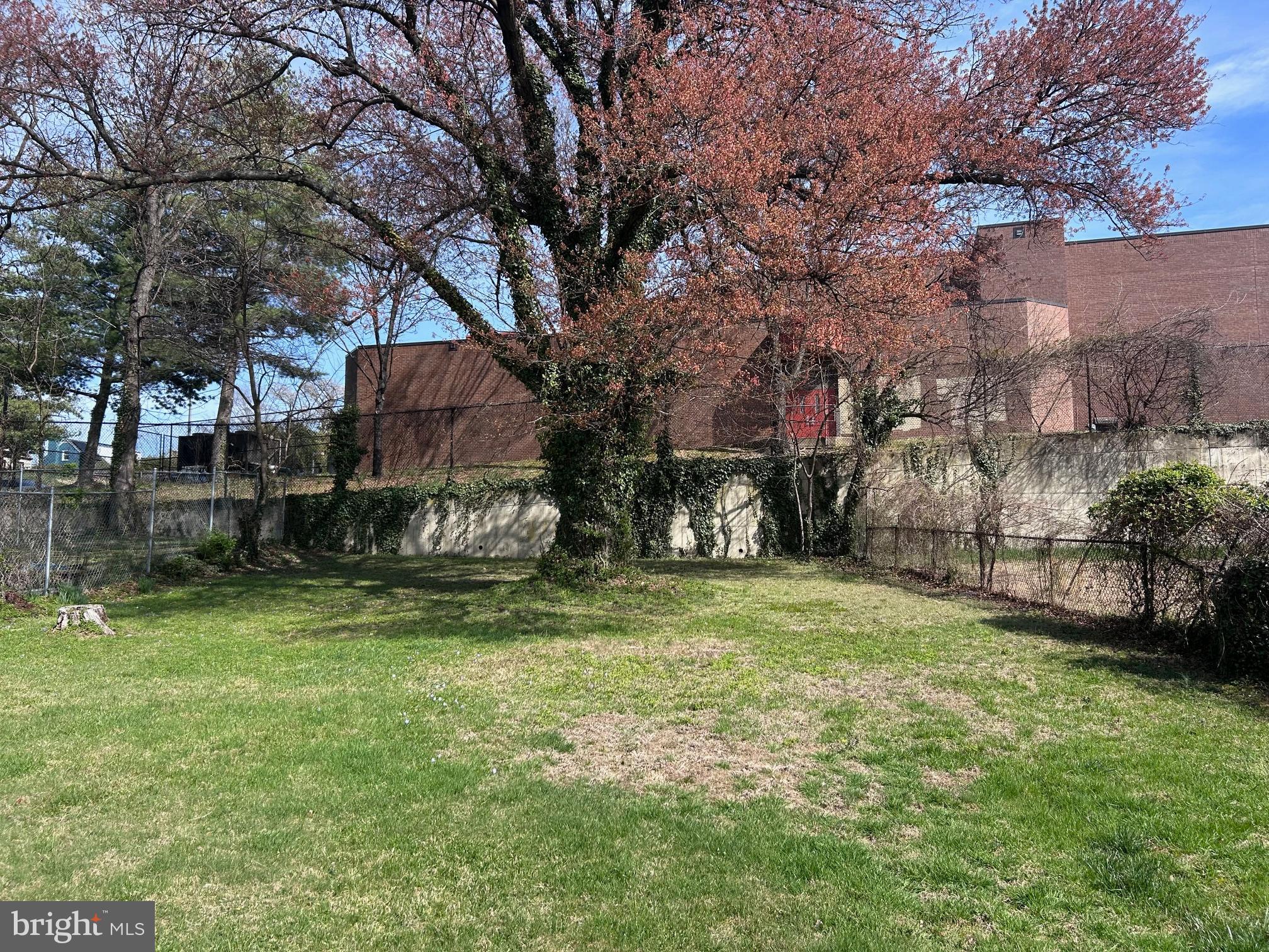 CORAL HILLS - Residential