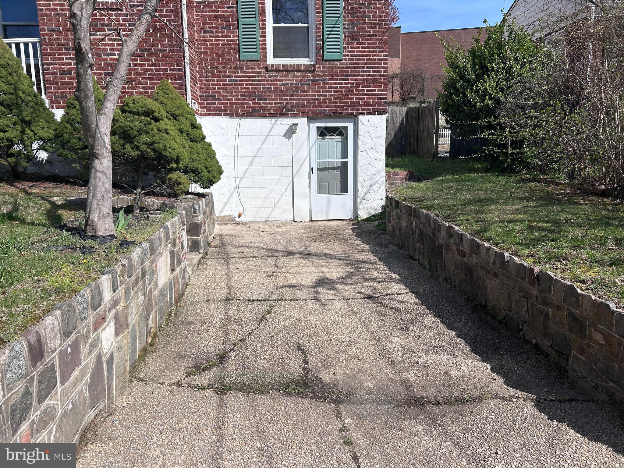 CORAL HILLS - Residential