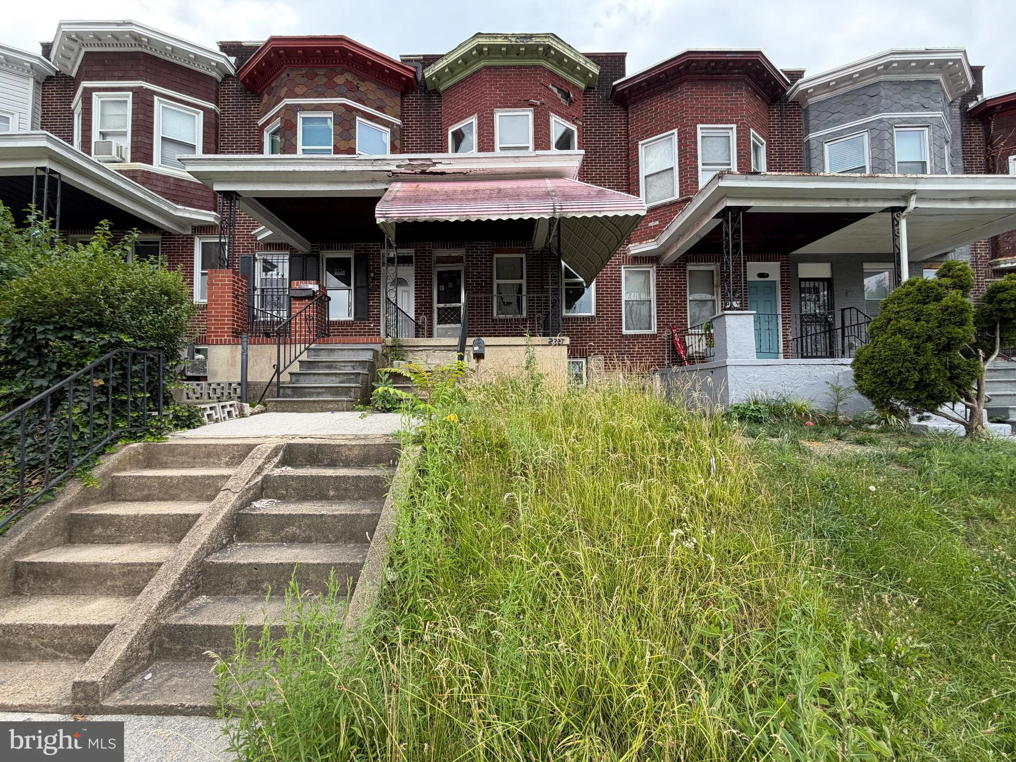2327 W Lexington Street