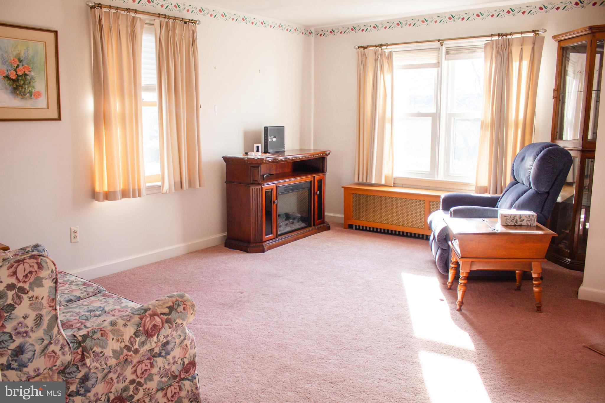 LANSDALE - Residential