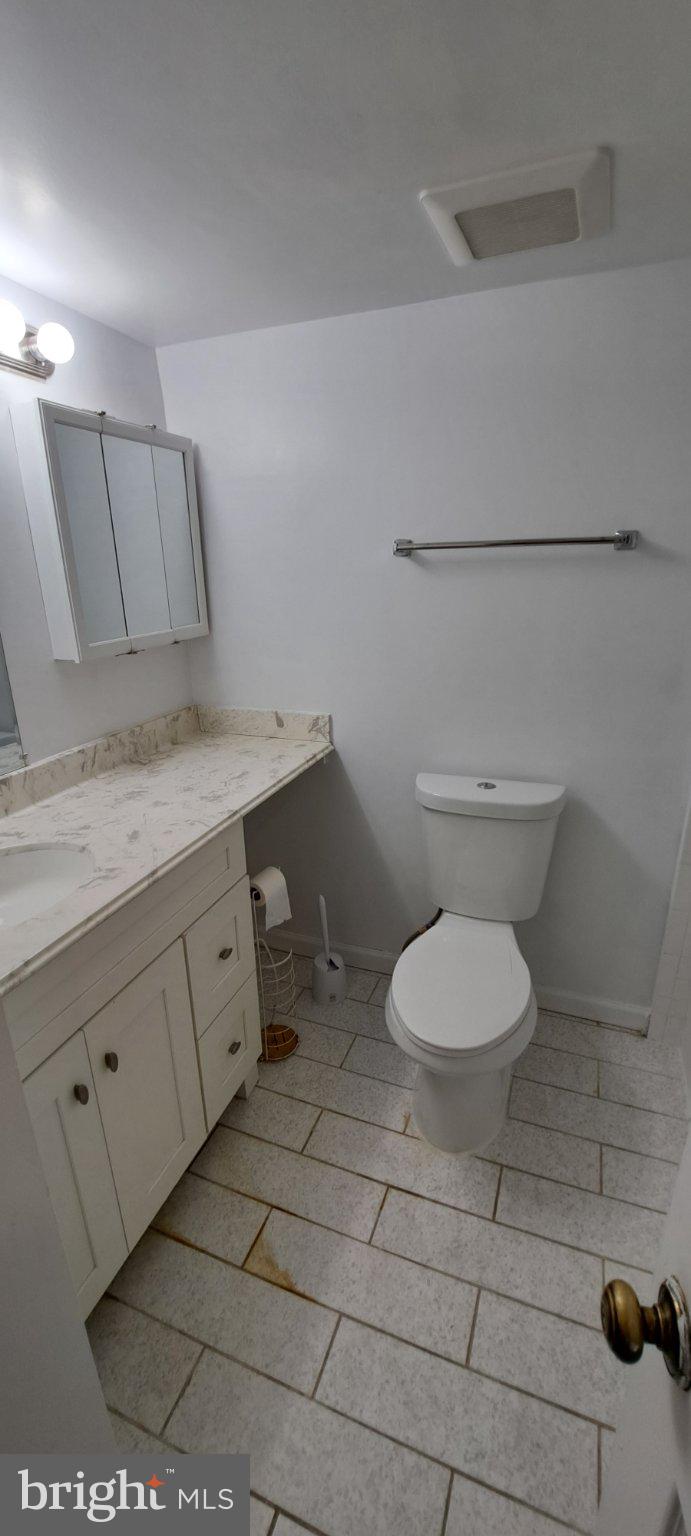 3028 PINEVIEW COURT NE 3028