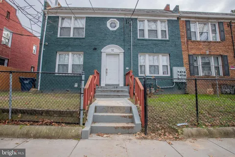 MLS: DCDC2250816