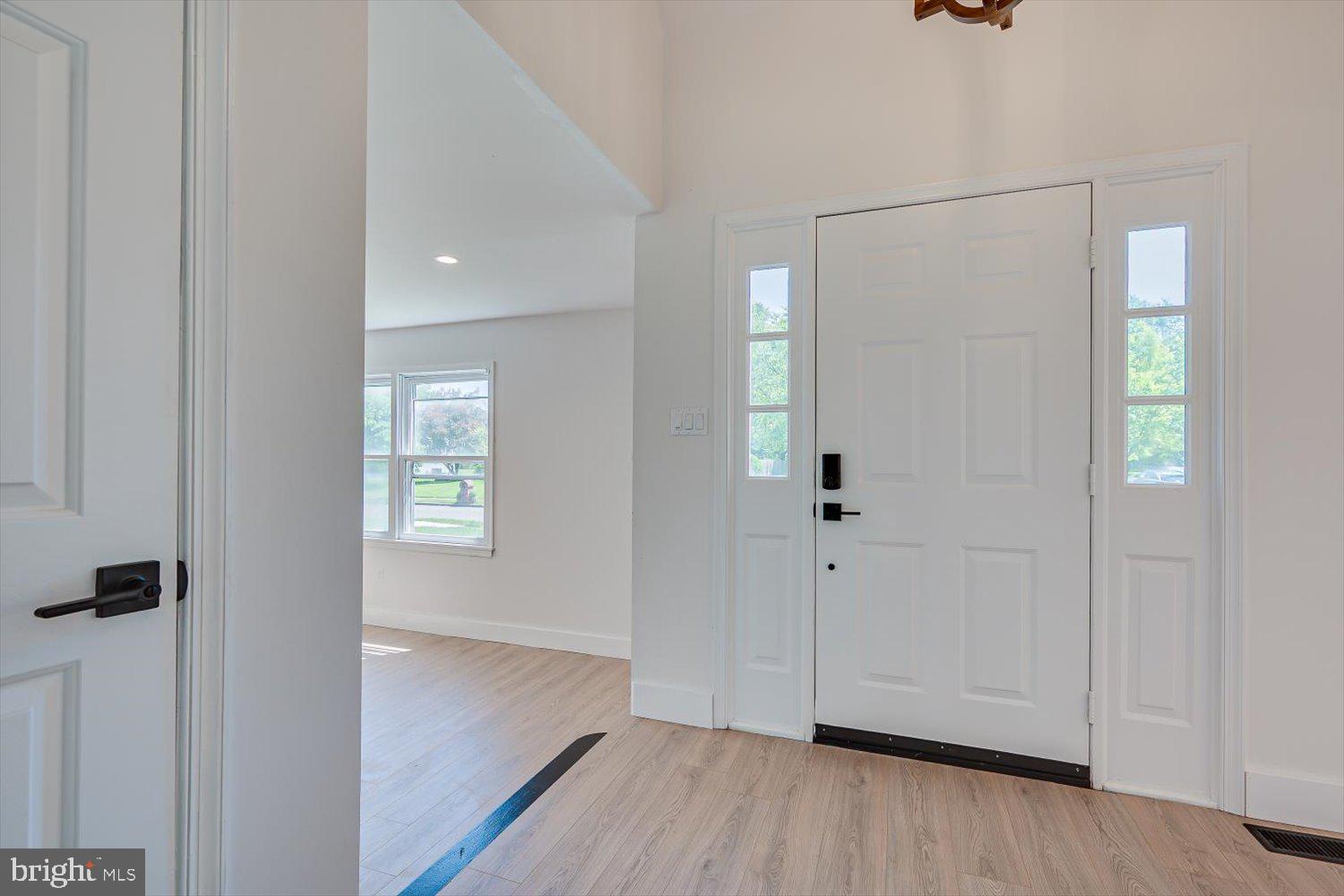 23 AMHERST WAY