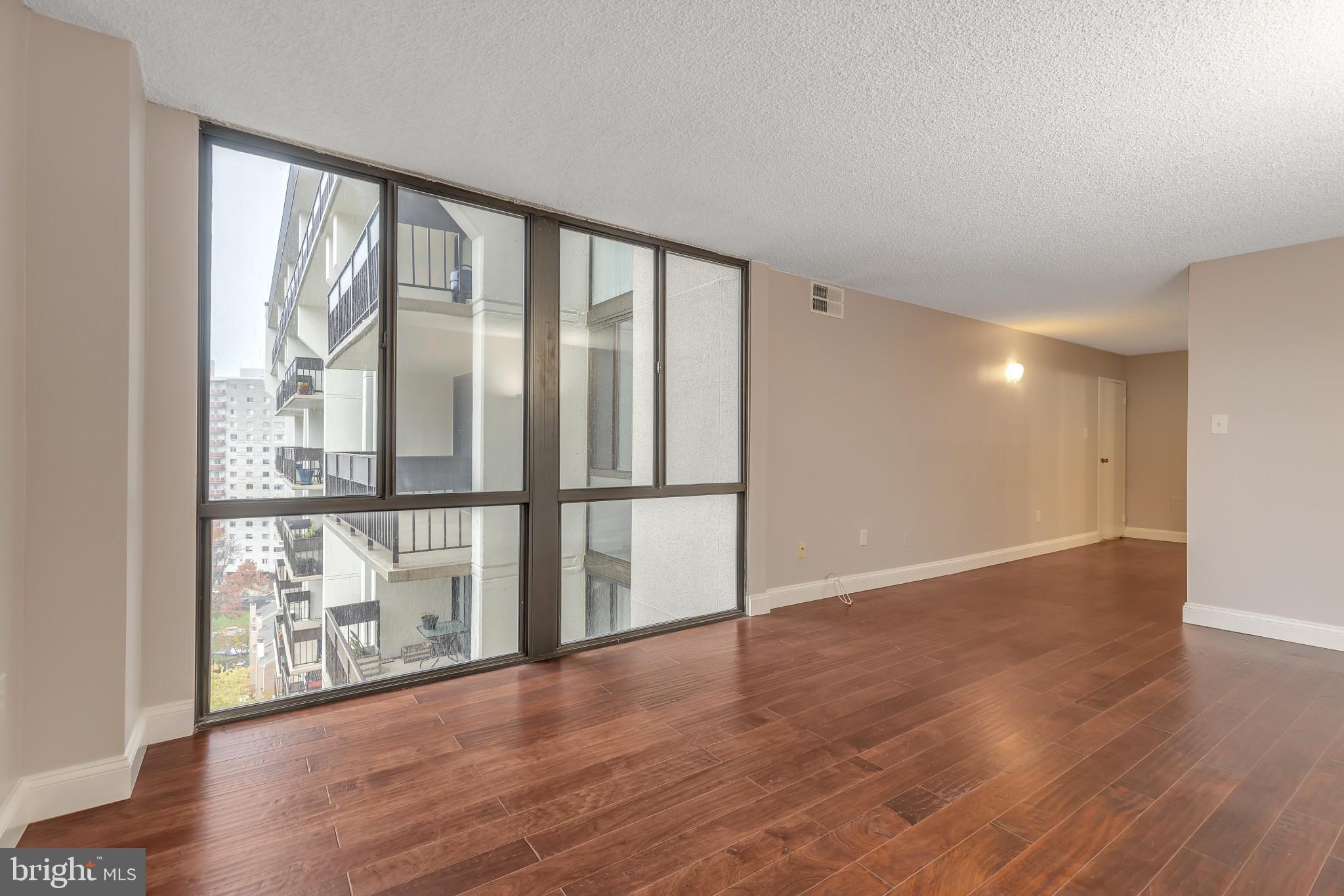 GREENHOUSE - Residential