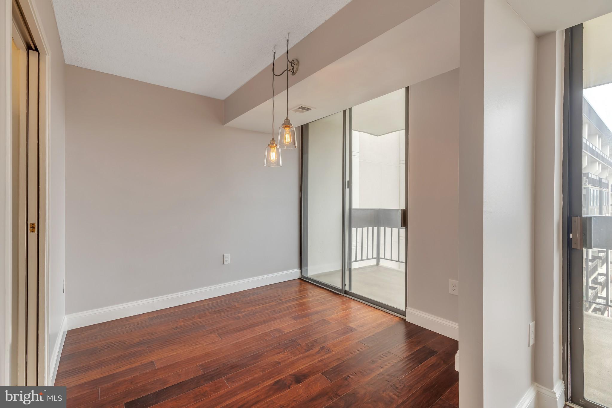 GREENHOUSE - Residential