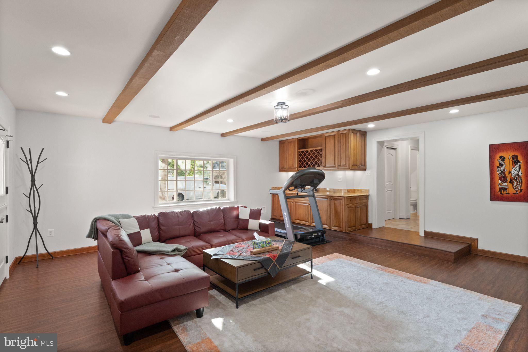 ARLINGWOOD - Residential