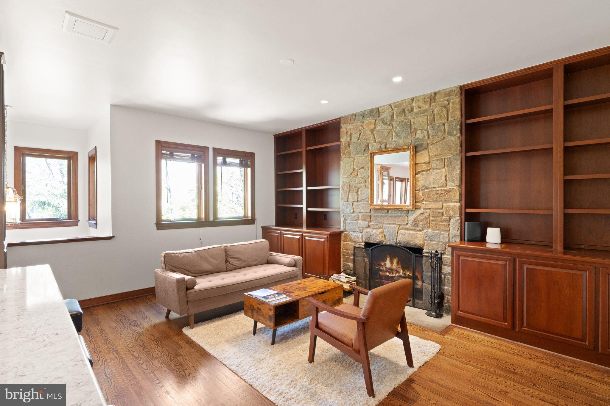 ARLINGWOOD - Residential