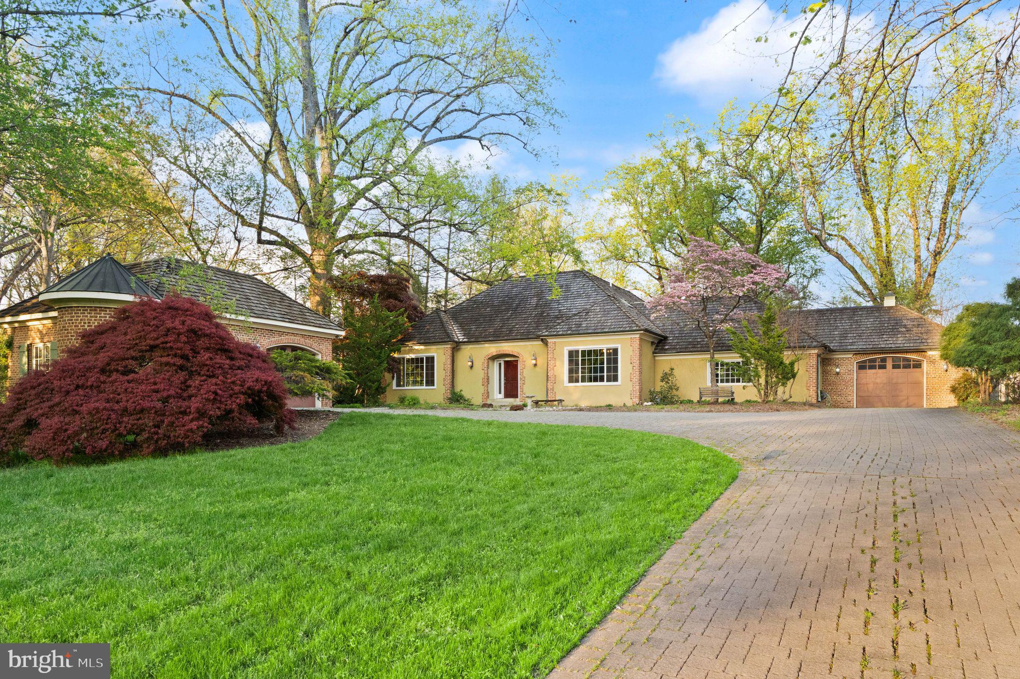 ARLINGWOOD - Residential