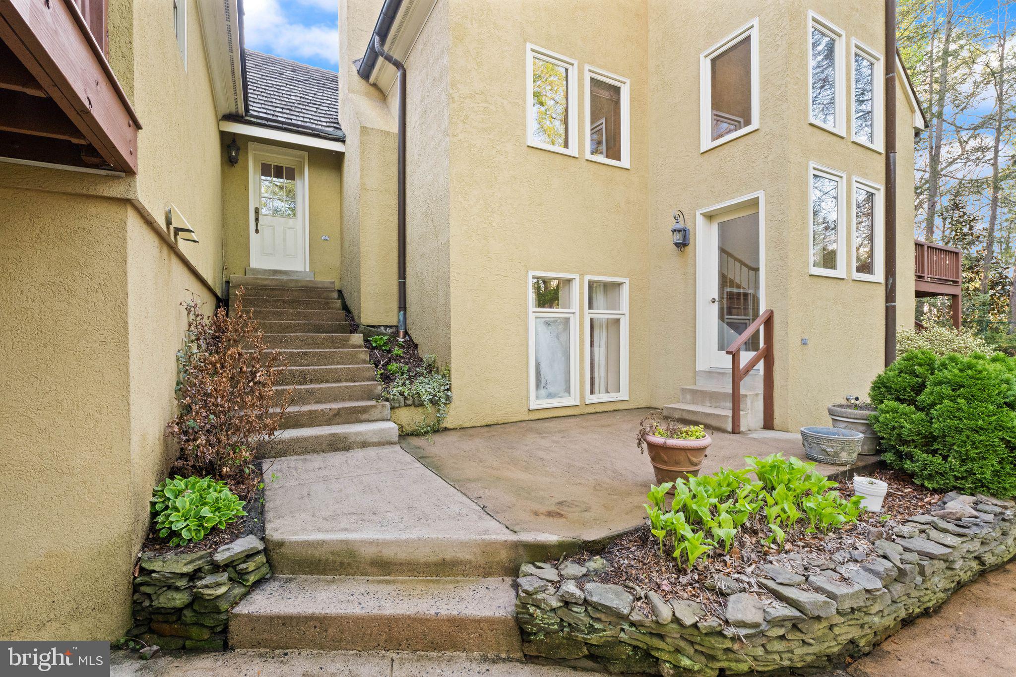 ARLINGWOOD - Residential