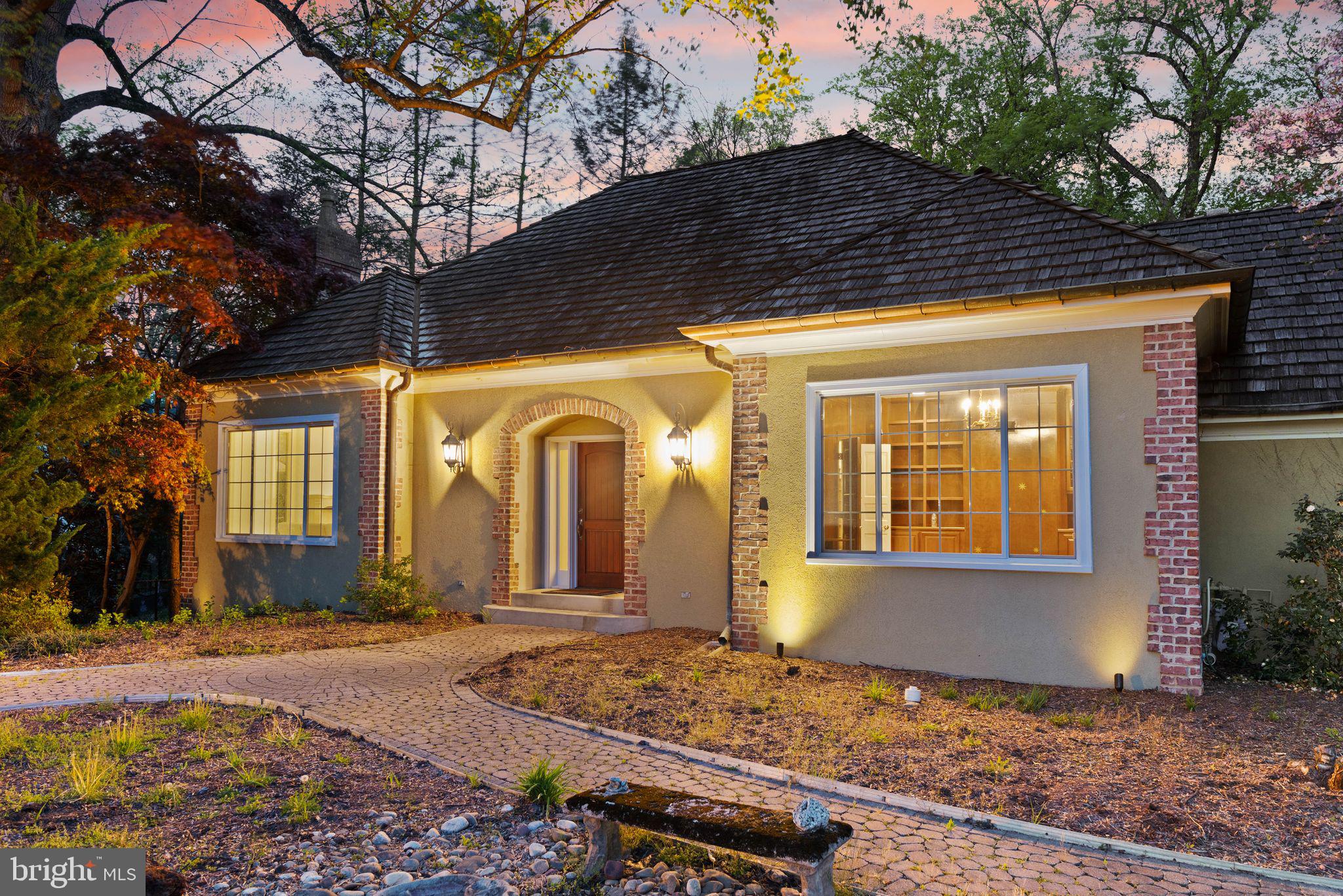 ARLINGWOOD - Residential