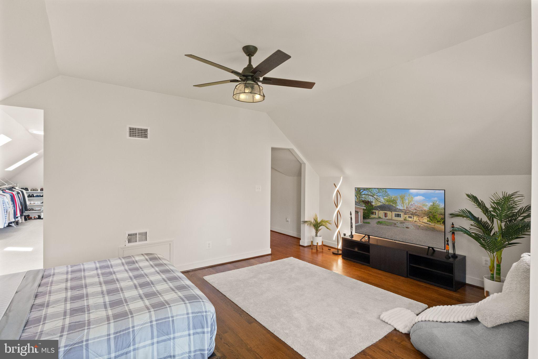 ARLINGWOOD - Residential