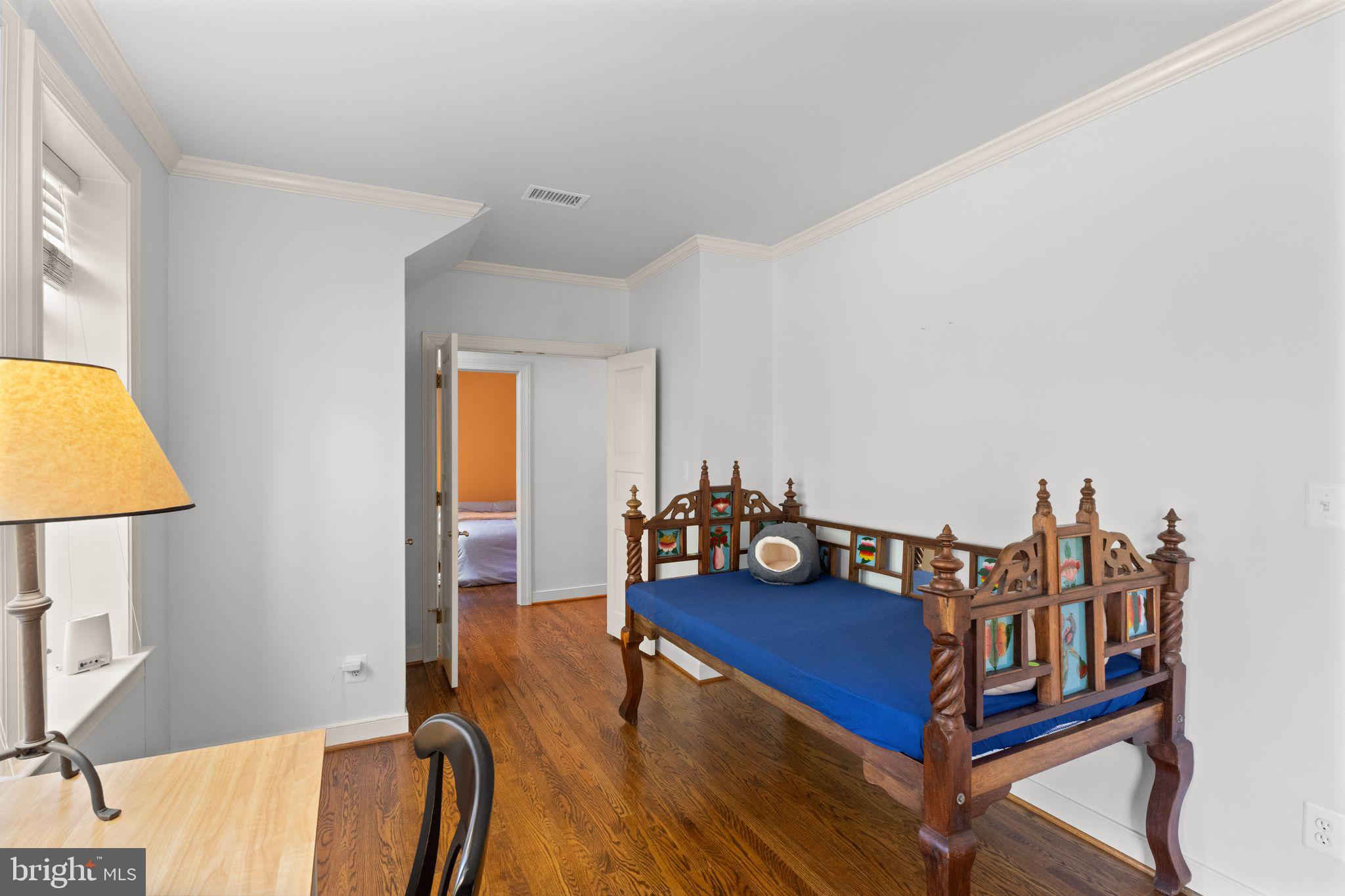 ARLINGWOOD - Residential