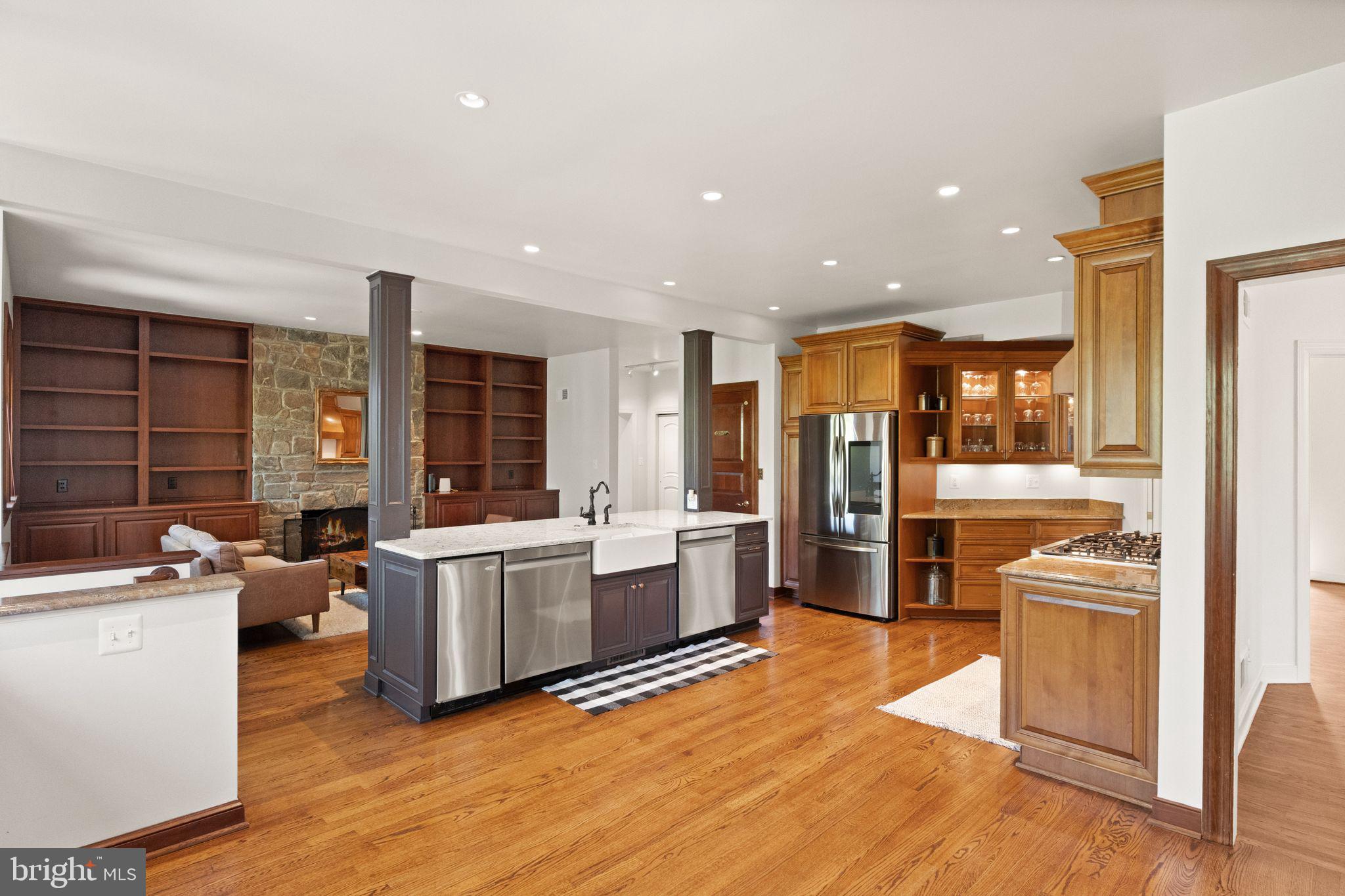 ARLINGWOOD - Residential