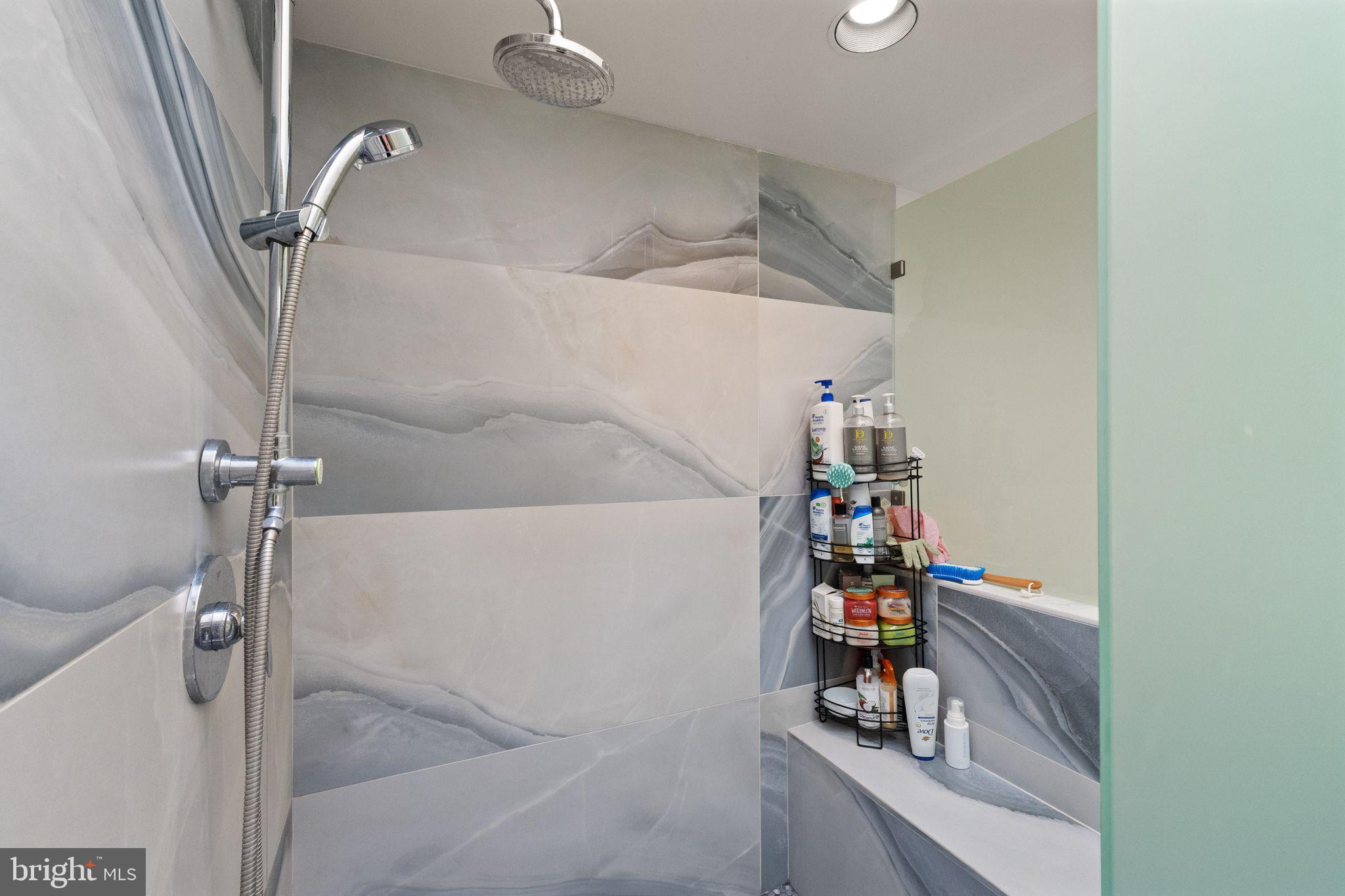 ARLINGWOOD - Residential