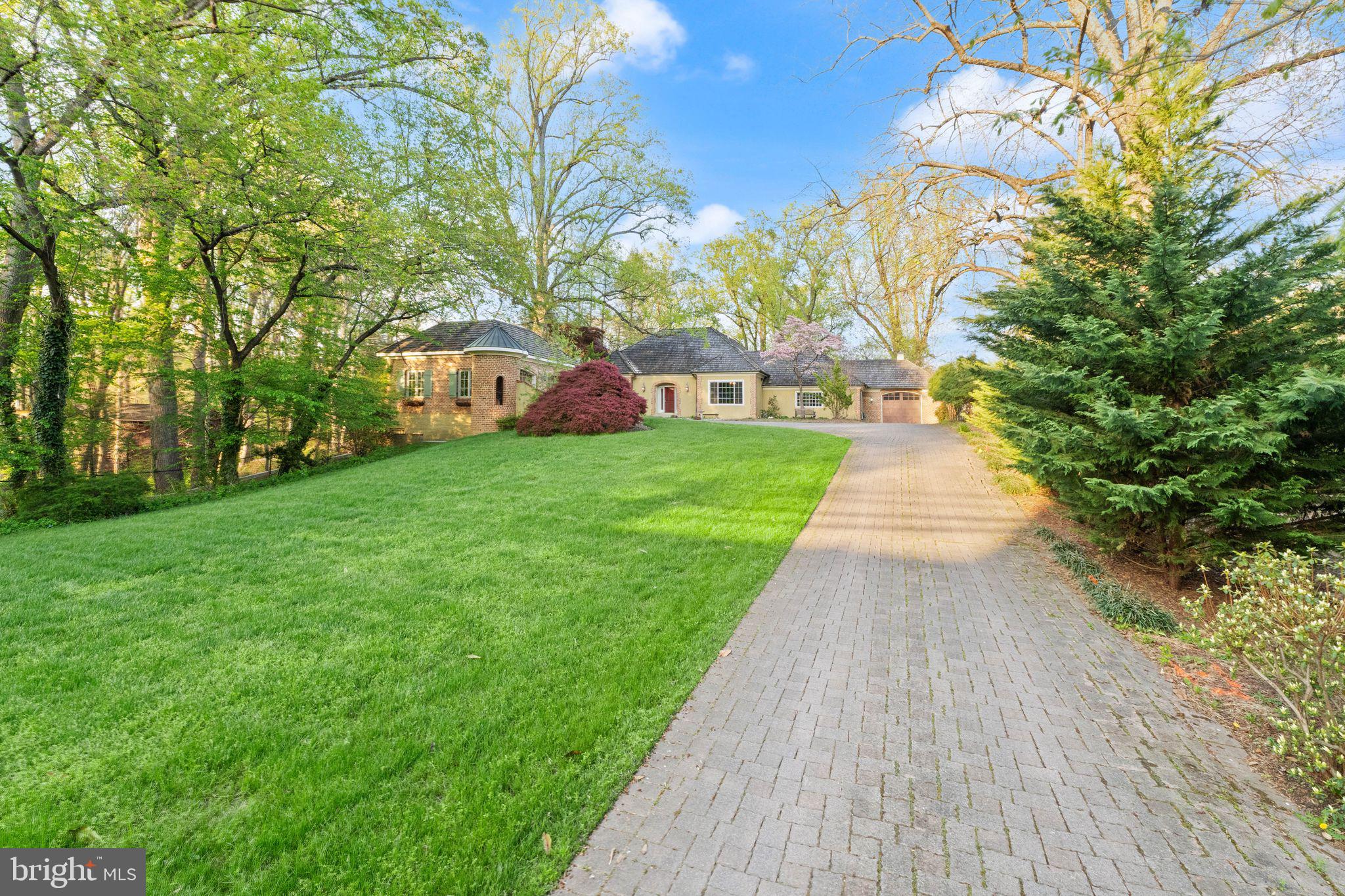 ARLINGWOOD - Residential