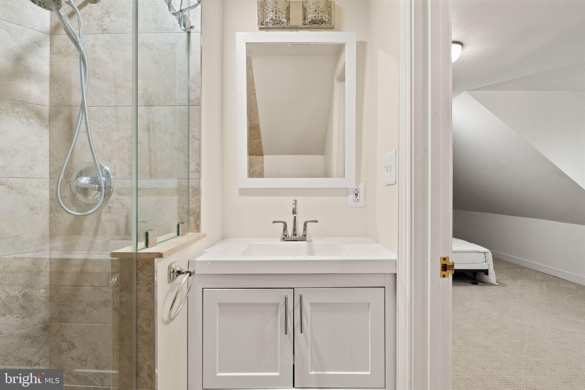 ARLINGWOOD - Residential