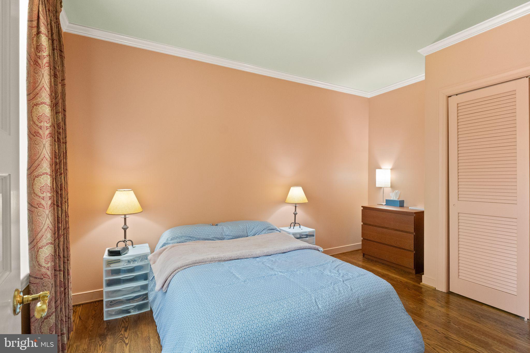 ARLINGWOOD - Residential