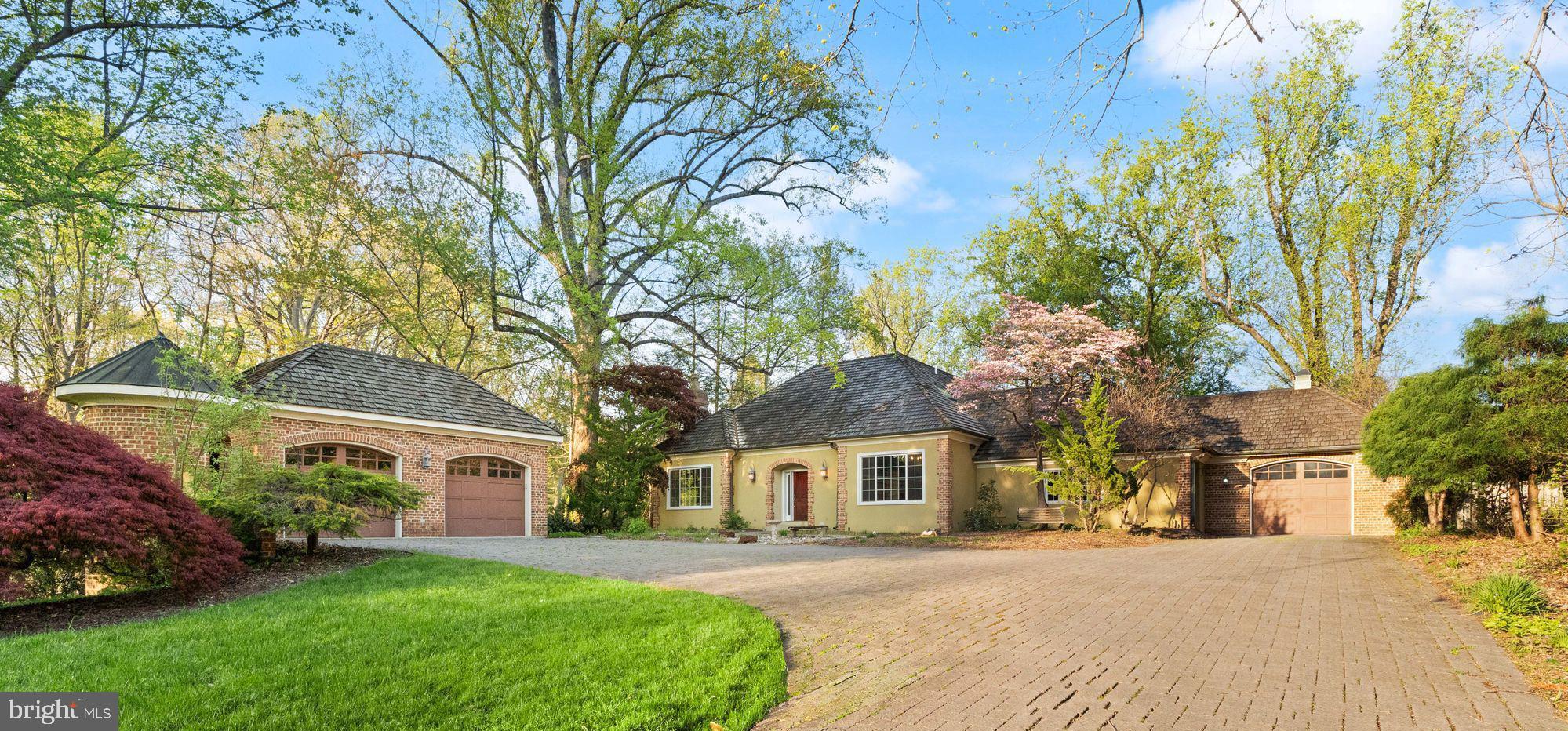 ARLINGWOOD - Residential