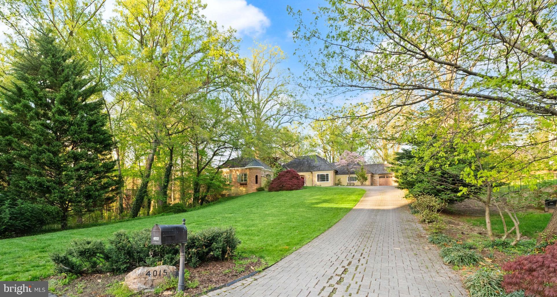 ARLINGWOOD - Residential