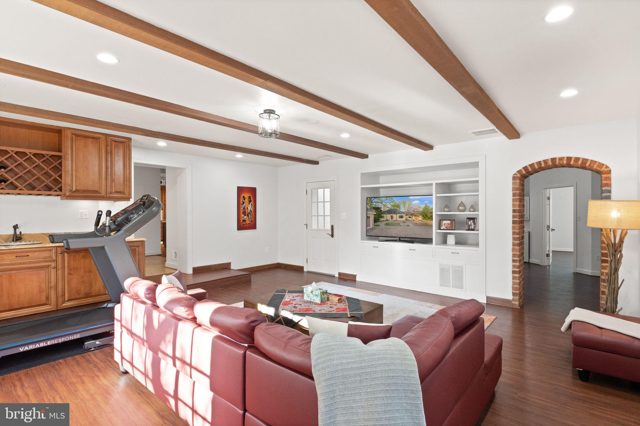 ARLINGWOOD - Residential