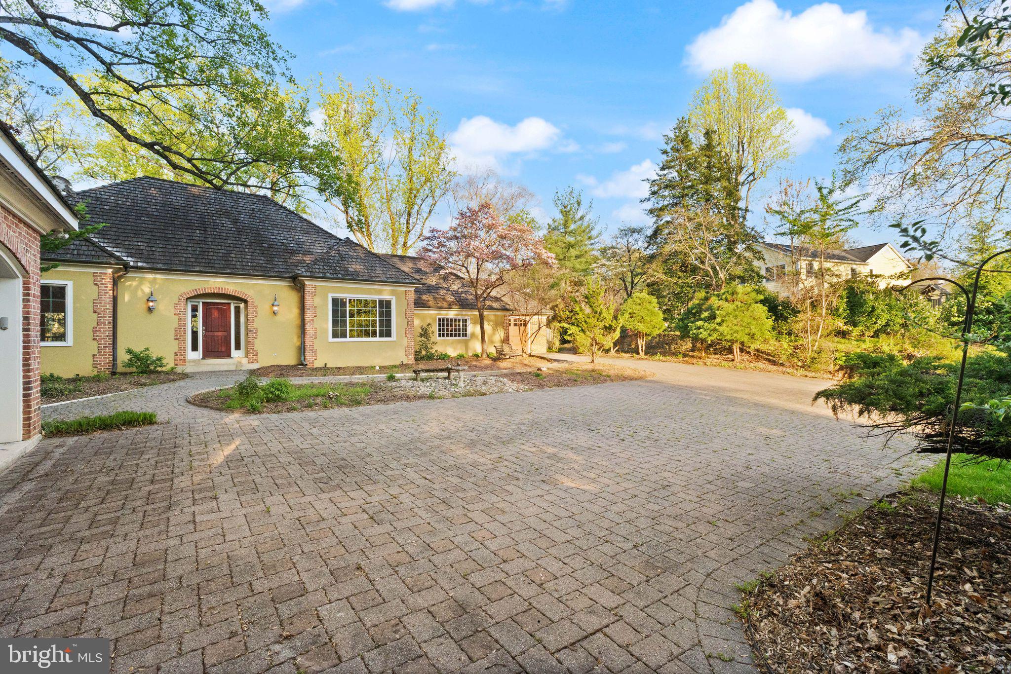 ARLINGWOOD - Residential