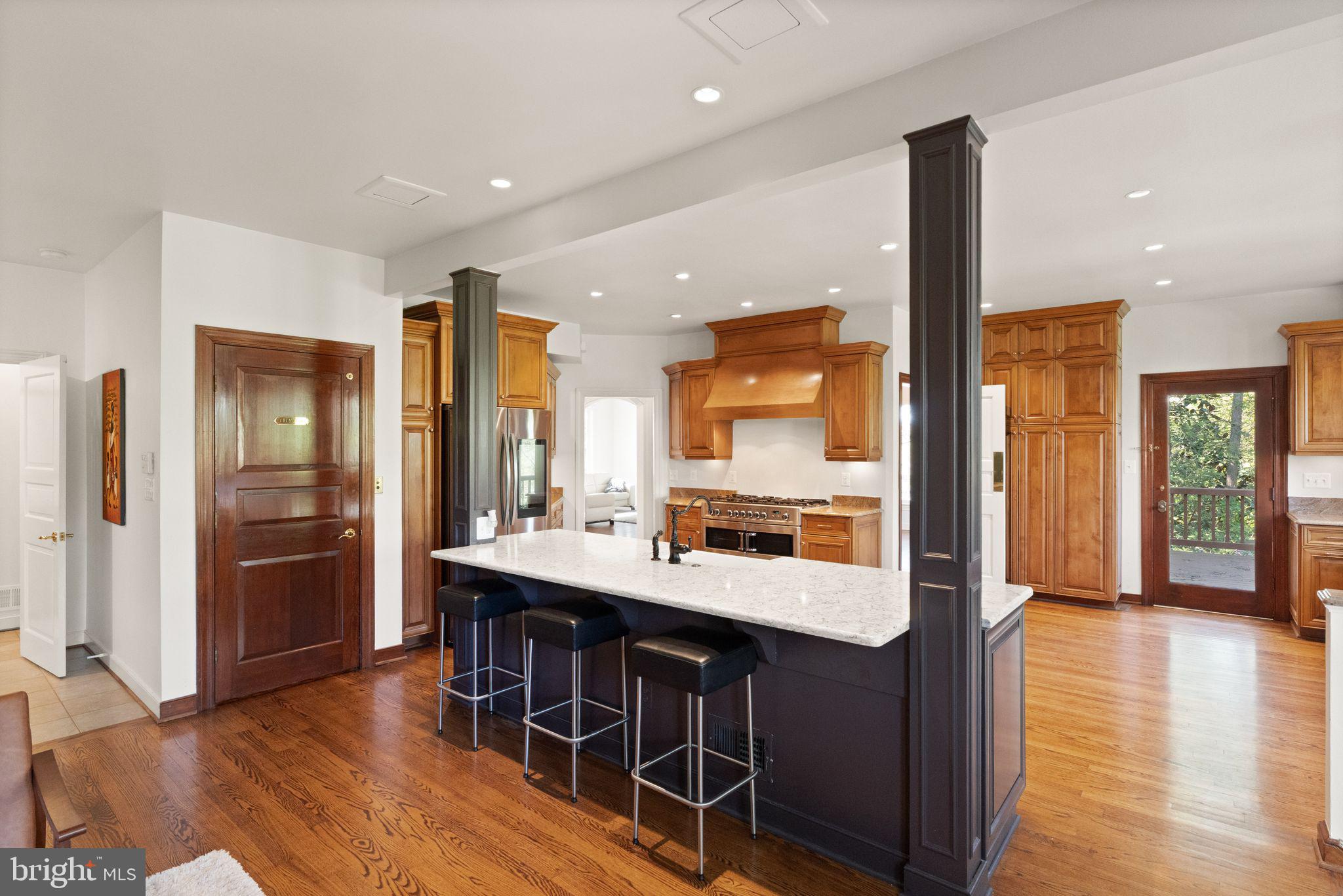 ARLINGWOOD - Residential