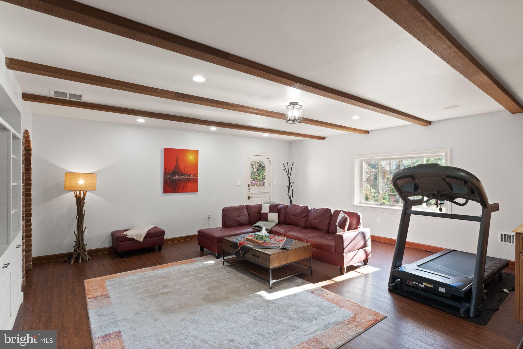 ARLINGWOOD - Residential