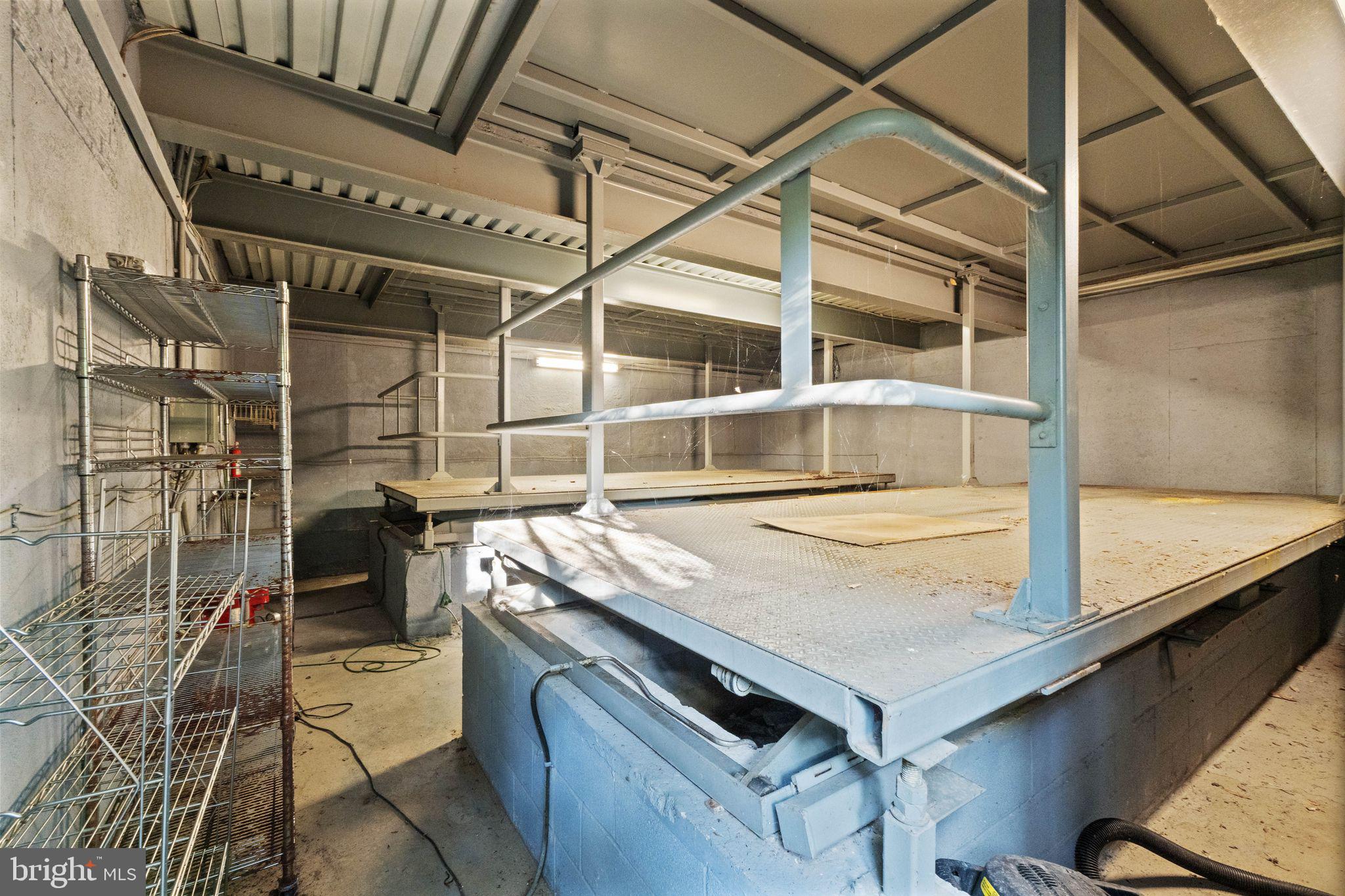 ARLINGWOOD - Residential