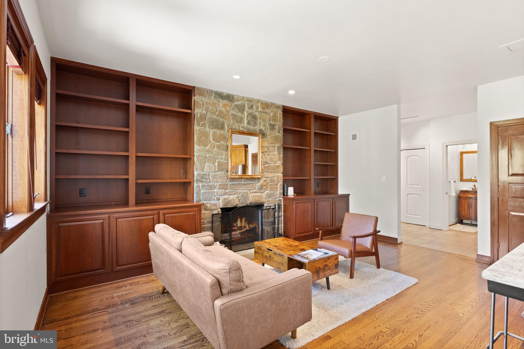 ARLINGWOOD - Residential