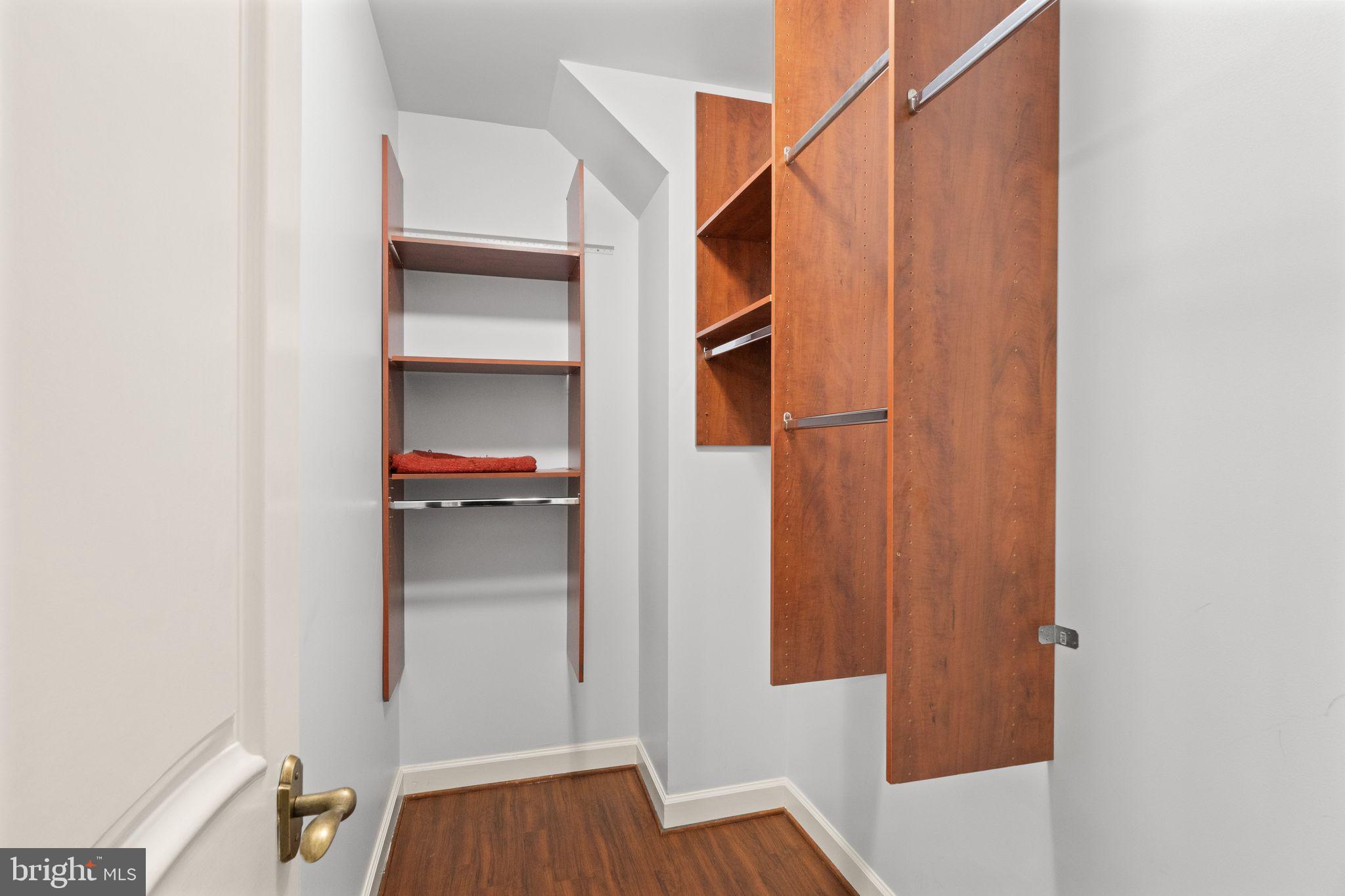 ARLINGWOOD - Residential