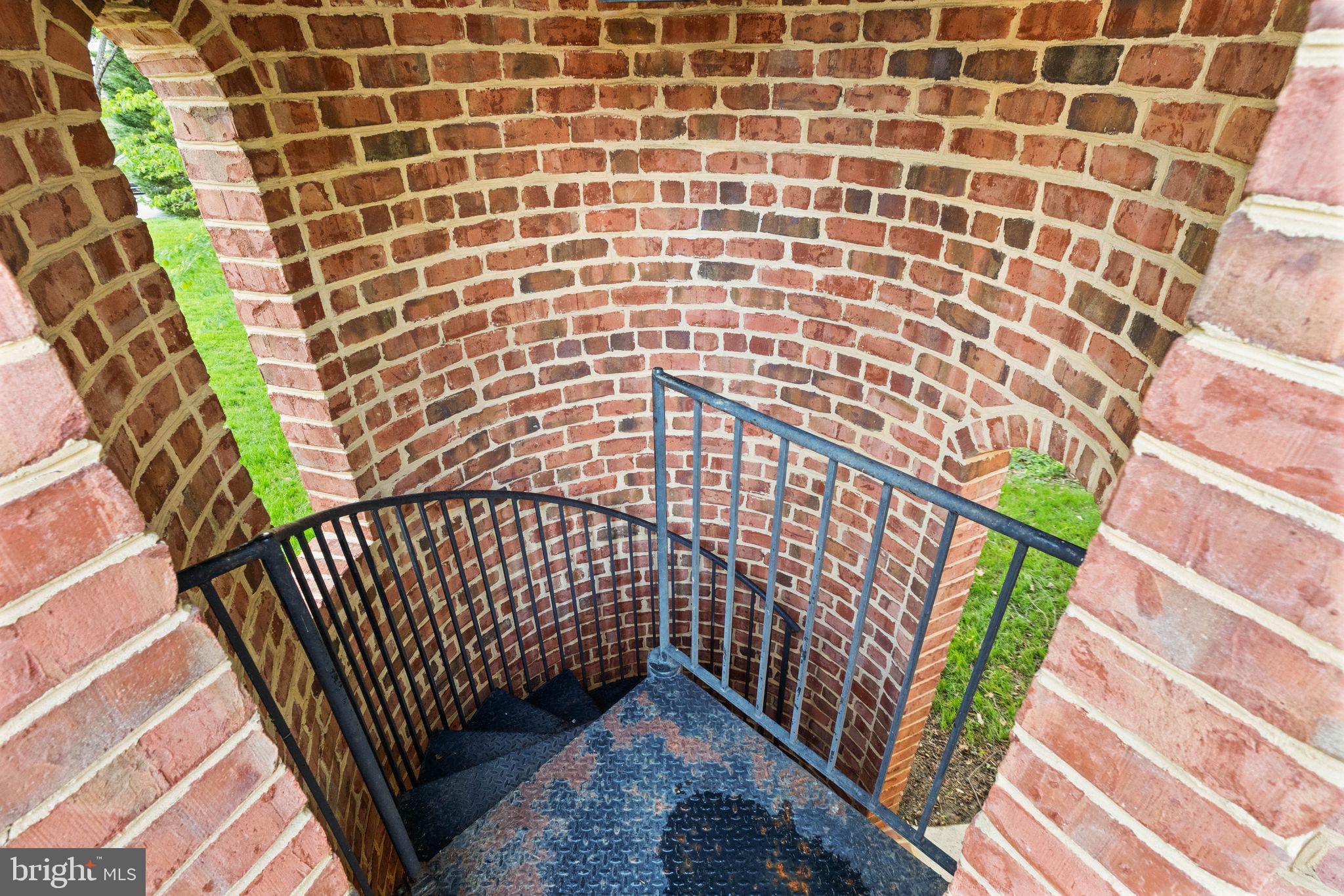 ARLINGWOOD - Residential