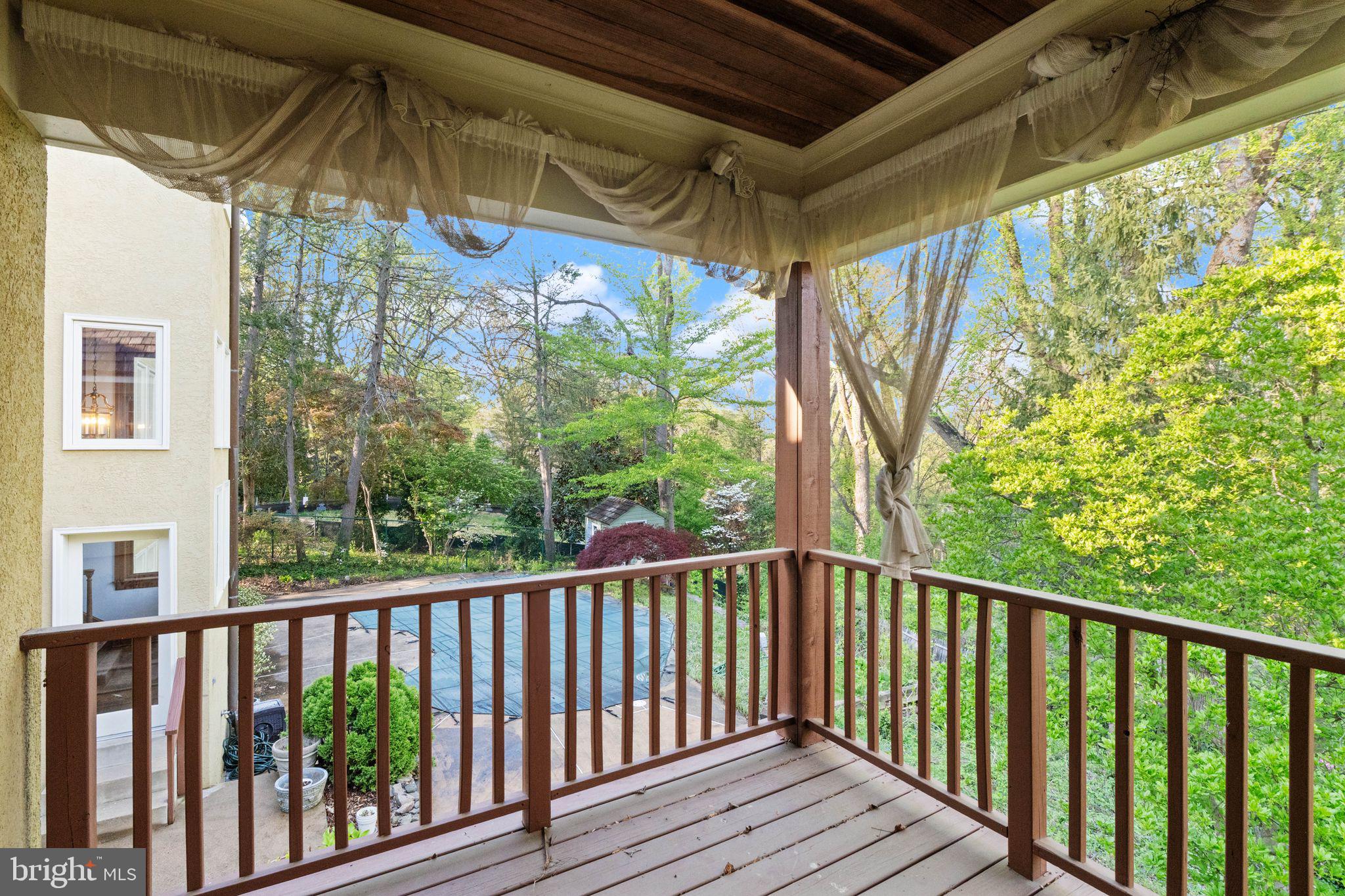 ARLINGWOOD - Residential