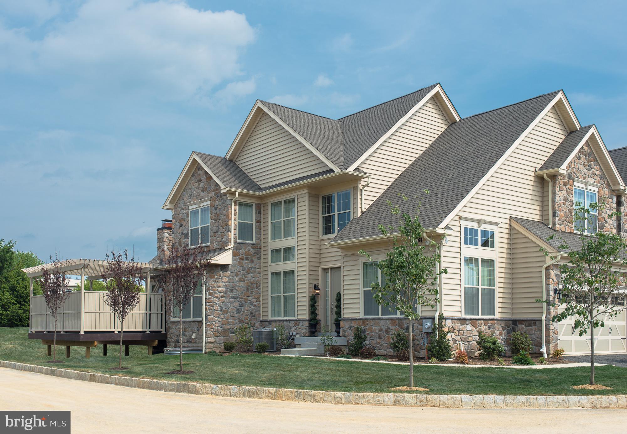 APPLEBROOK MEADOWS - Residential
