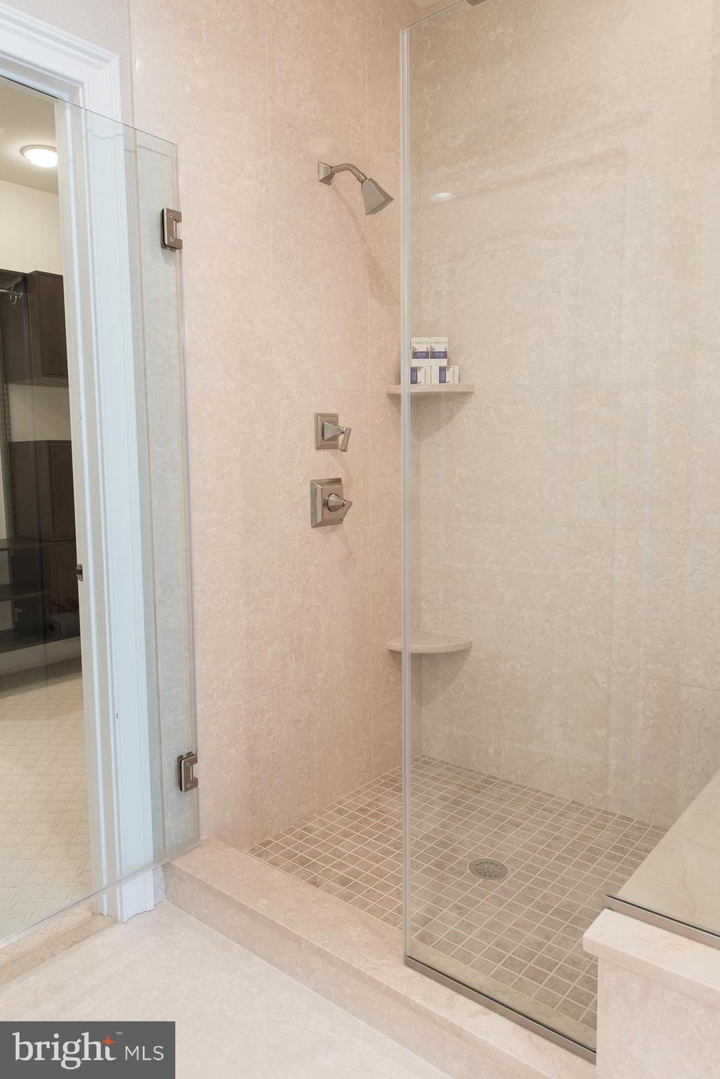 APPLEBROOK MEADOWS - Residential