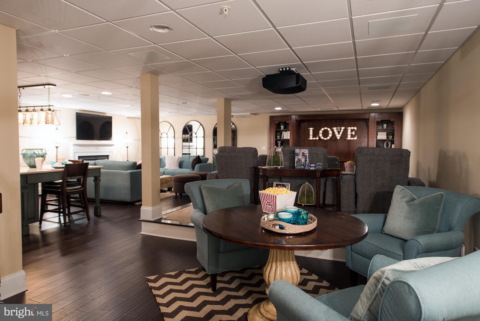 APPLEBROOK MEADOWS - Residential