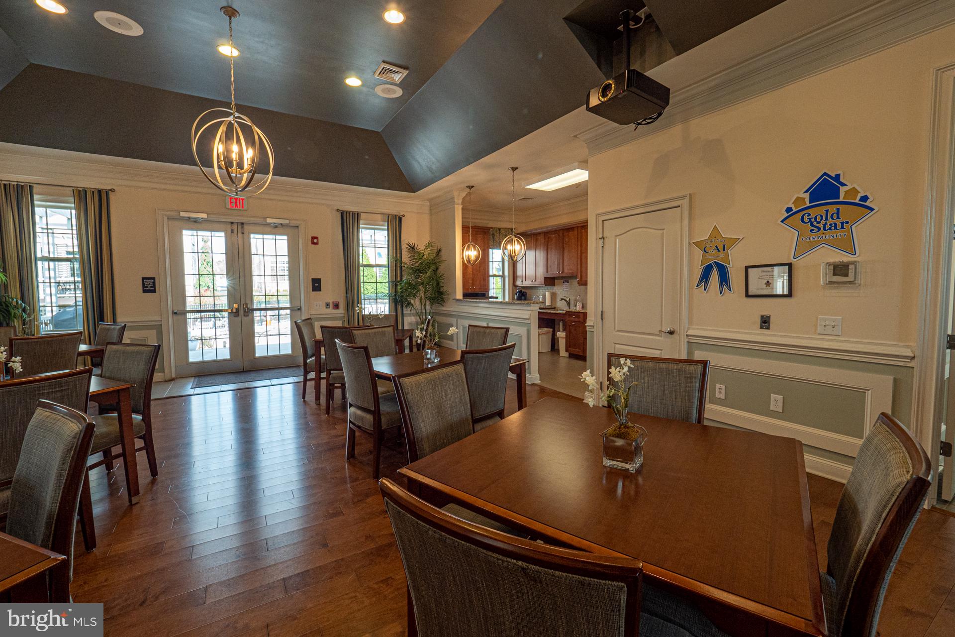 APPLEBROOK MEADOWS - Residential