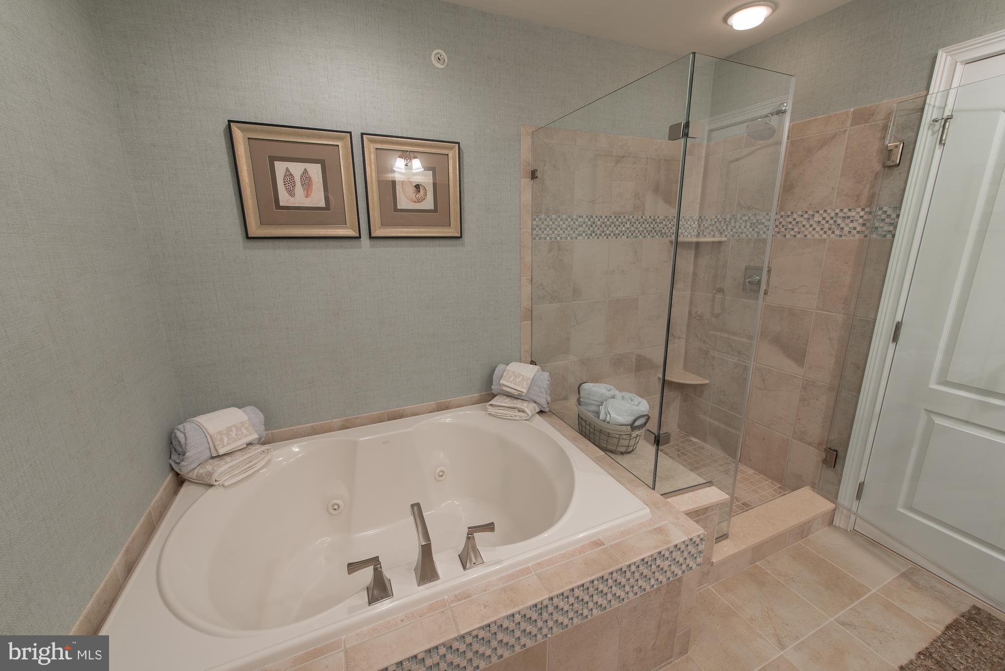 APPLEBROOK MEADOWS - Residential