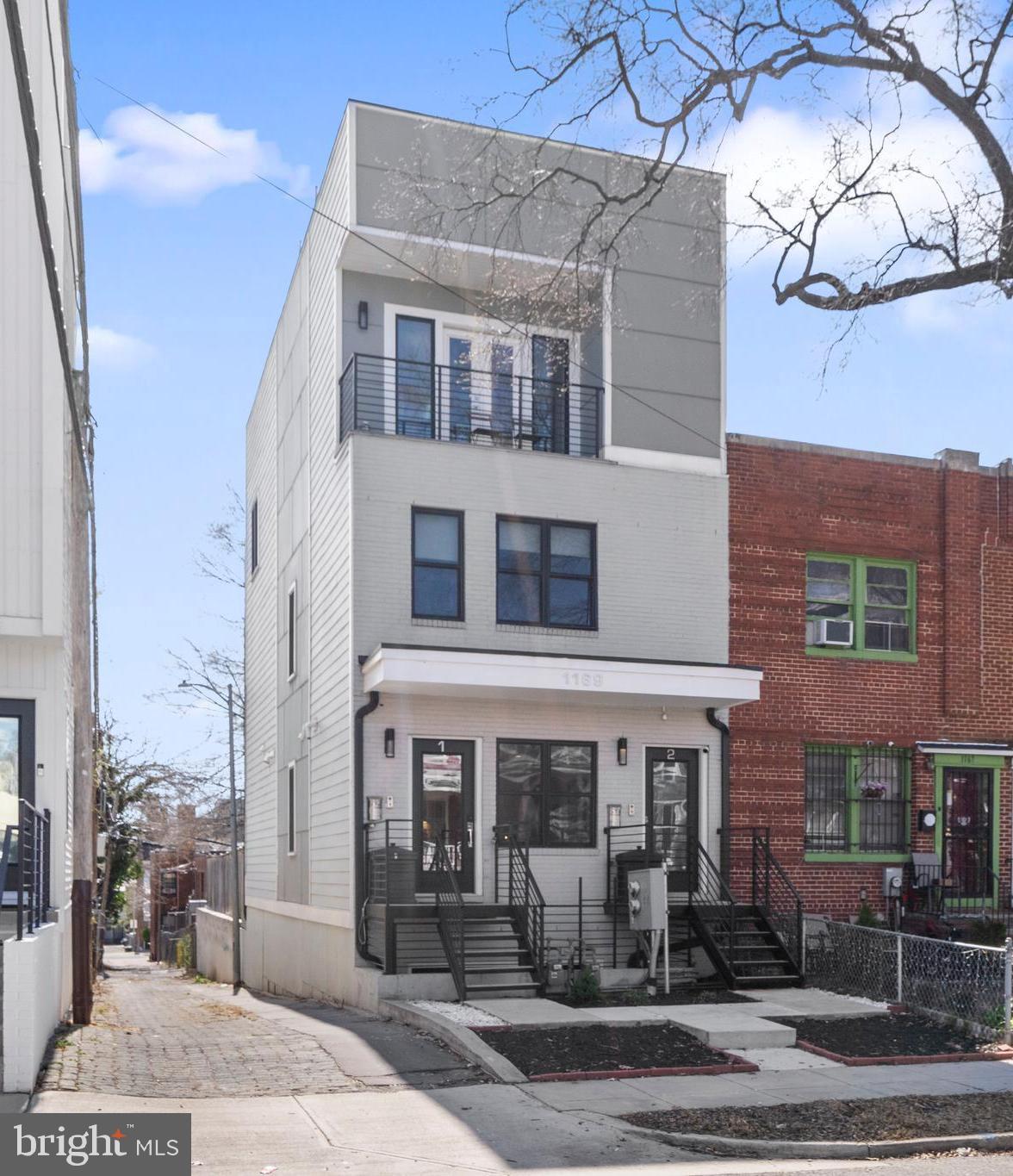 1169 NEAL STREET NE 1