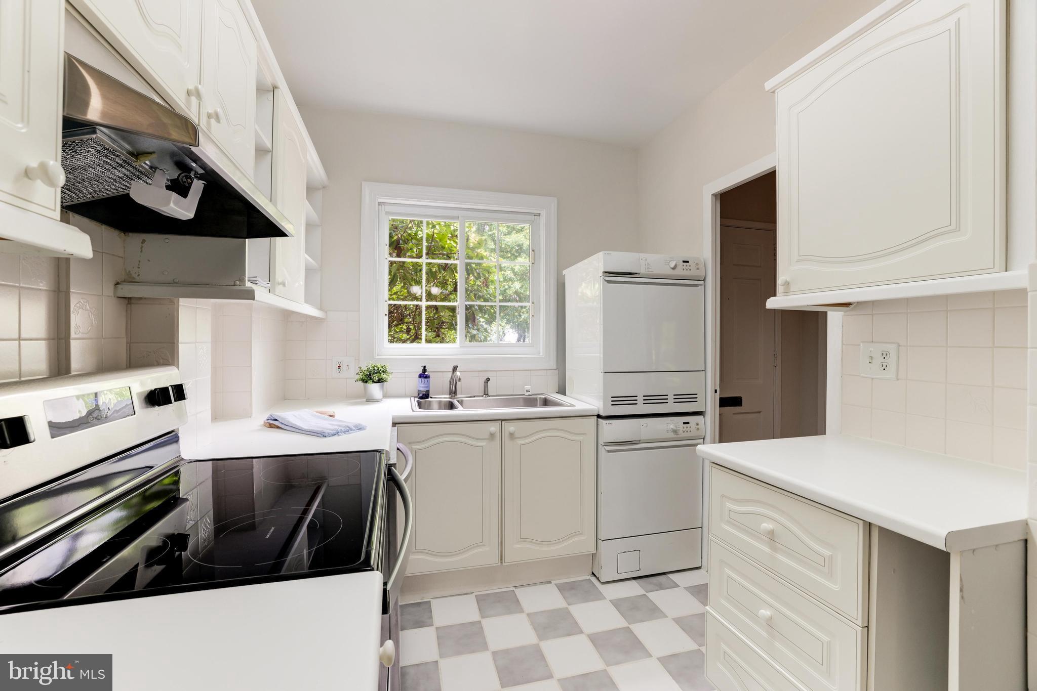 PARKFAIRFAX - Residential