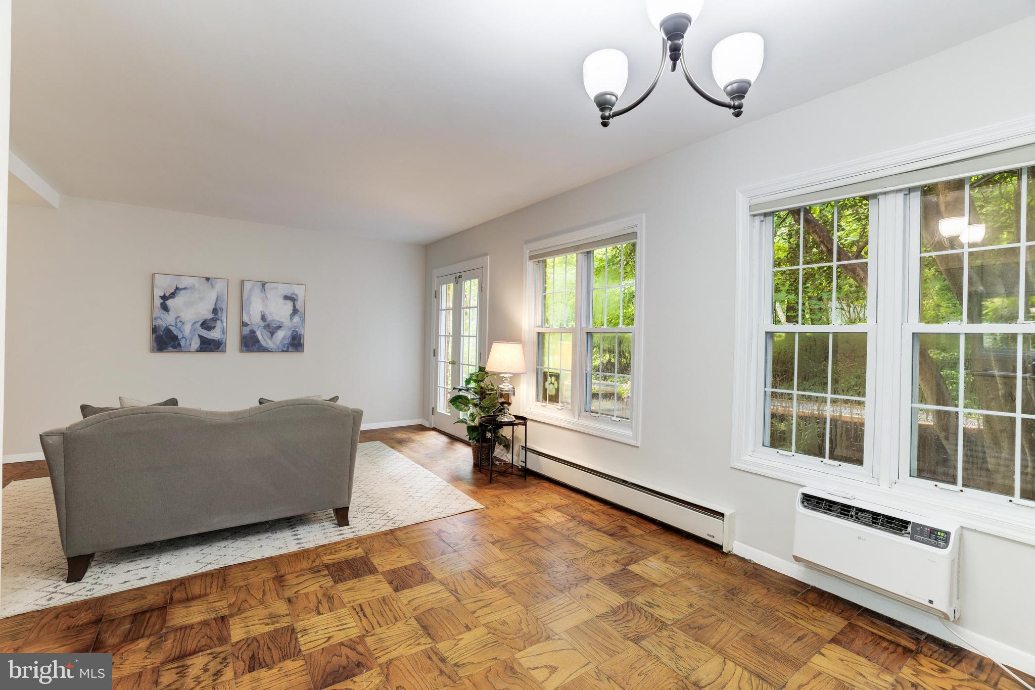 PARKFAIRFAX - Residential