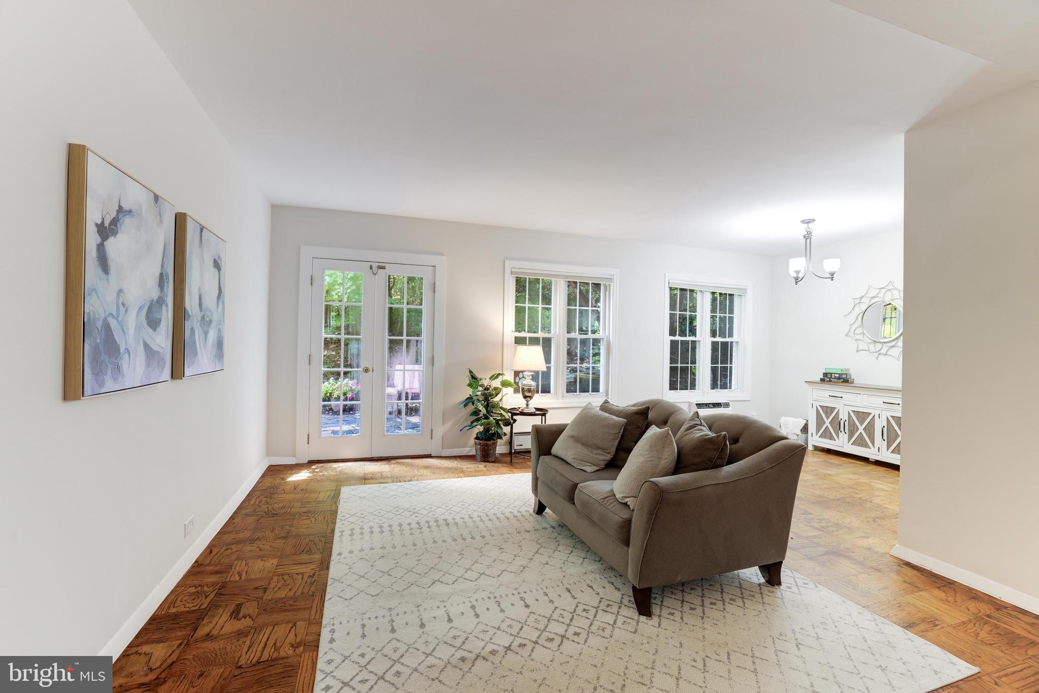 PARKFAIRFAX - Residential