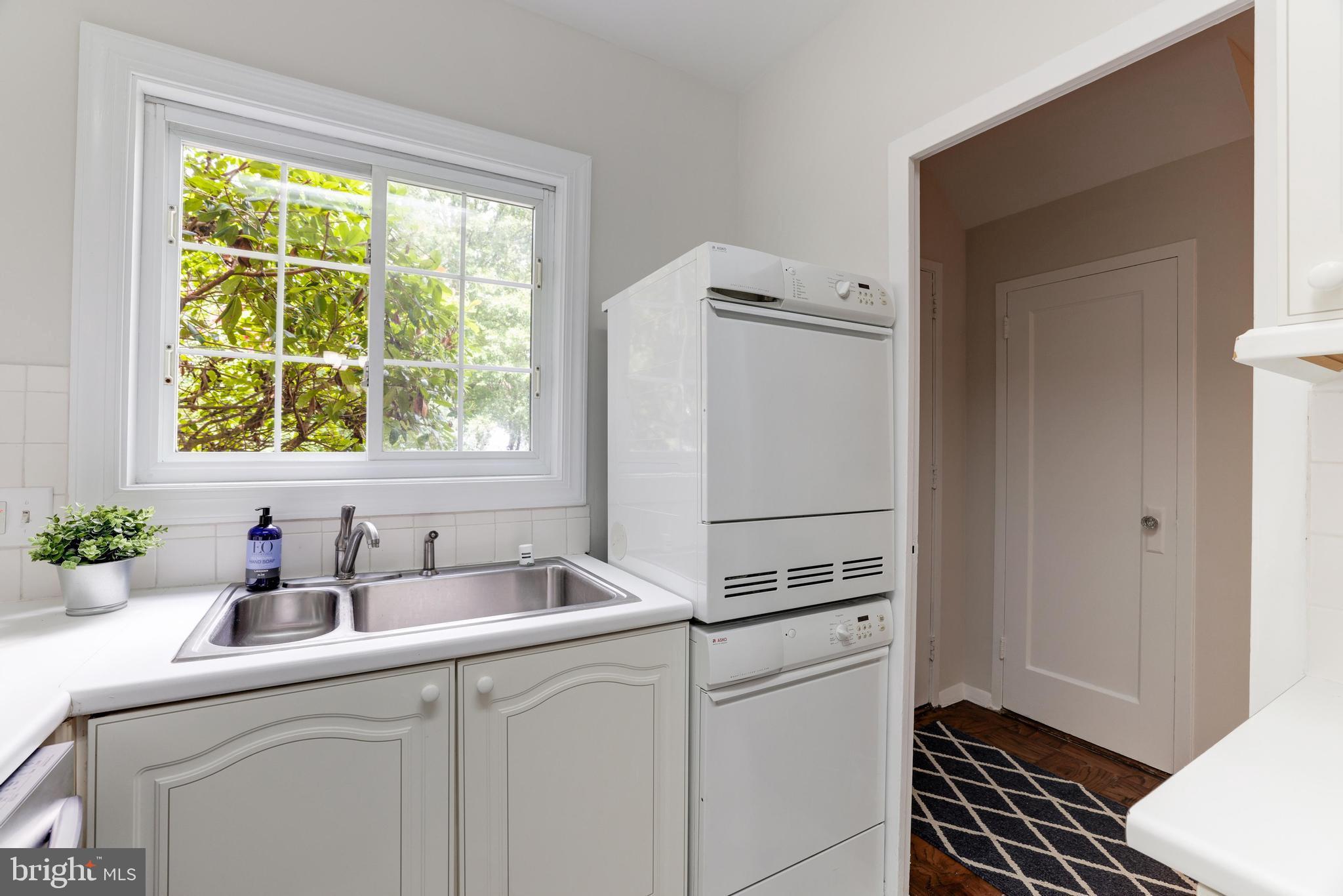 PARKFAIRFAX - Residential