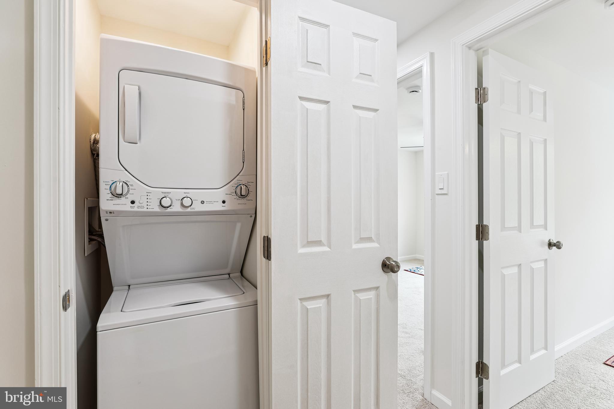 ASBURY WOODS - Residential