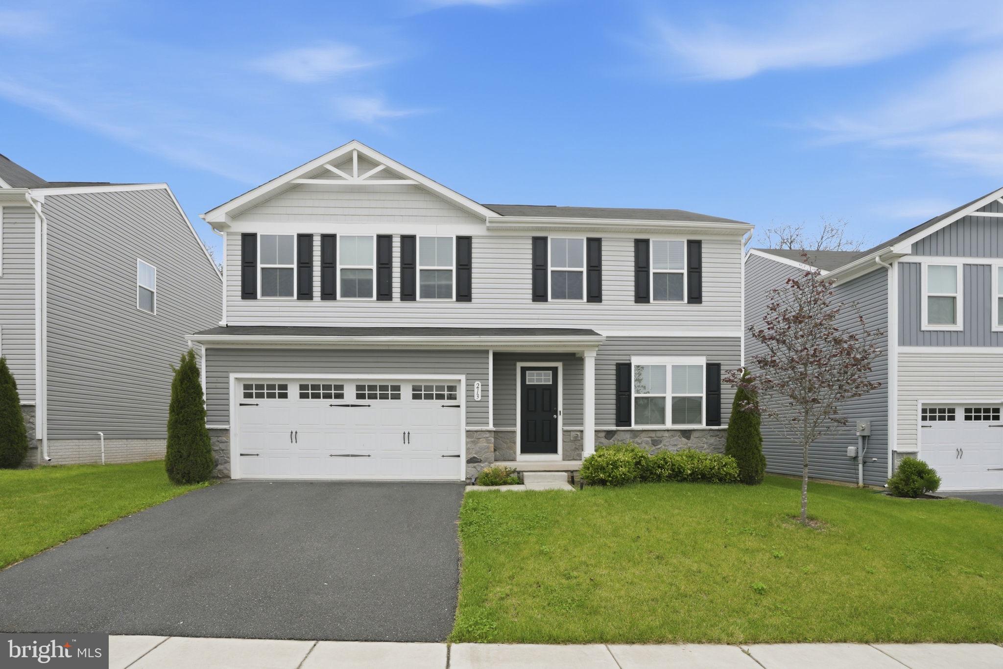 MEADE'S CROSSING - Residential