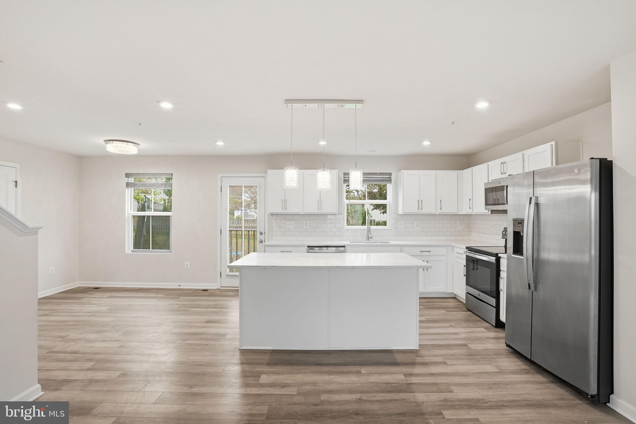 MEADE'S CROSSING - Residential