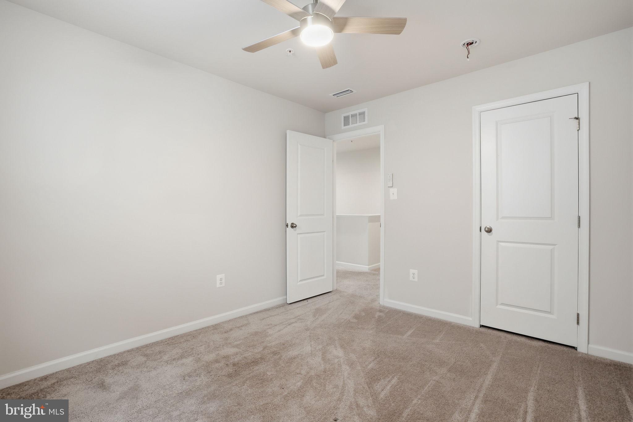 MEADE'S CROSSING - Residential