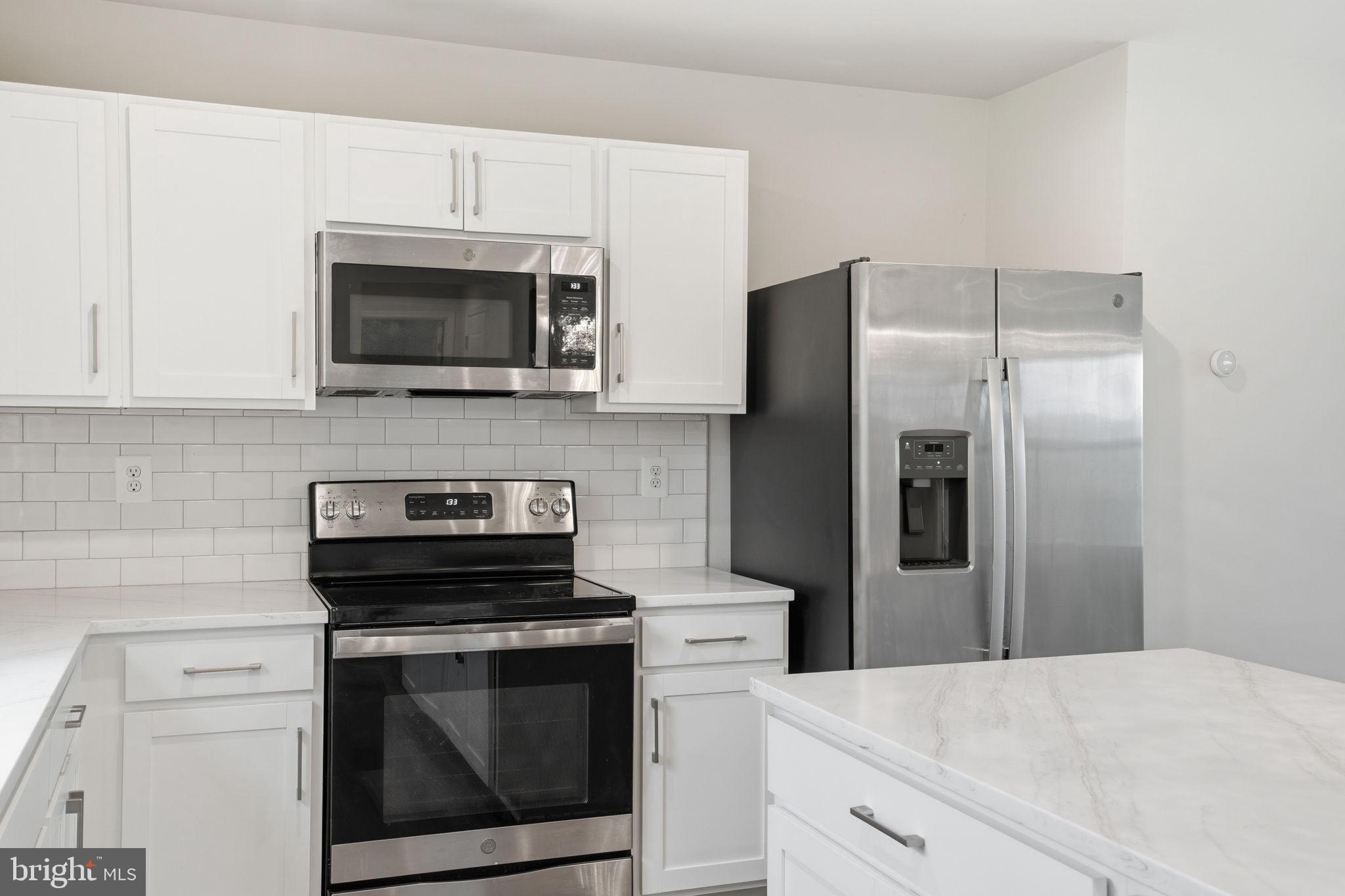 MEADE'S CROSSING - Residential