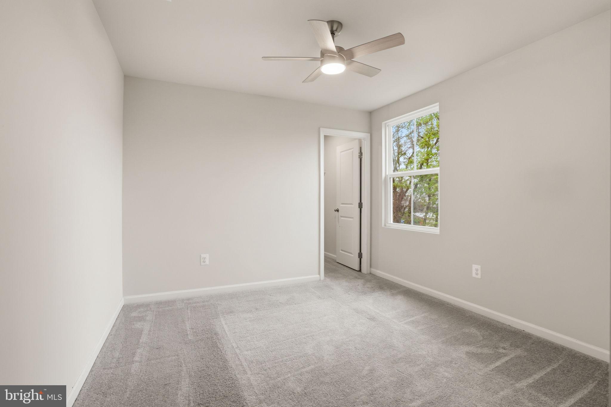 MEADE'S CROSSING - Residential