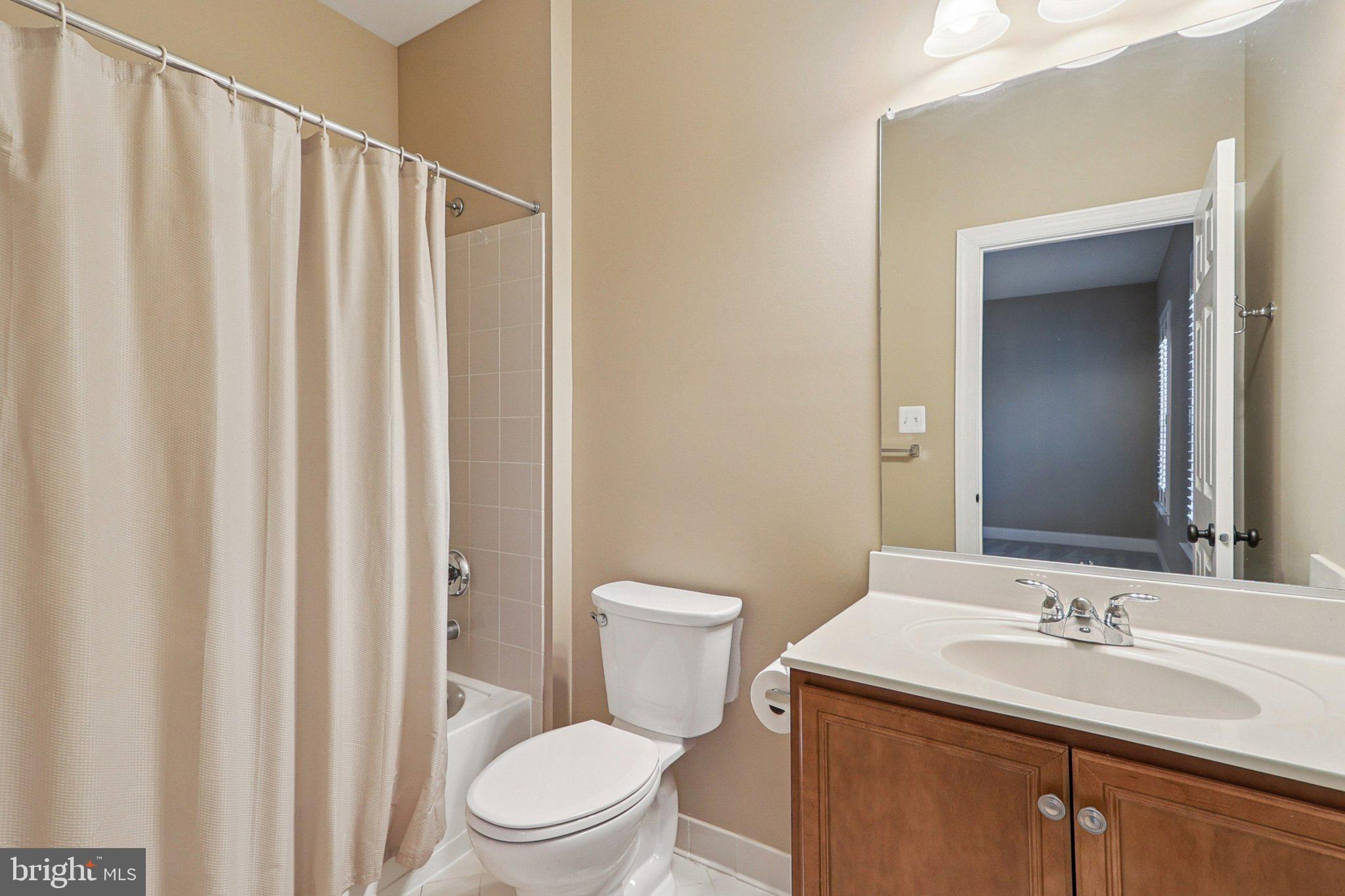 PIEDMONT CROSSING - Residential