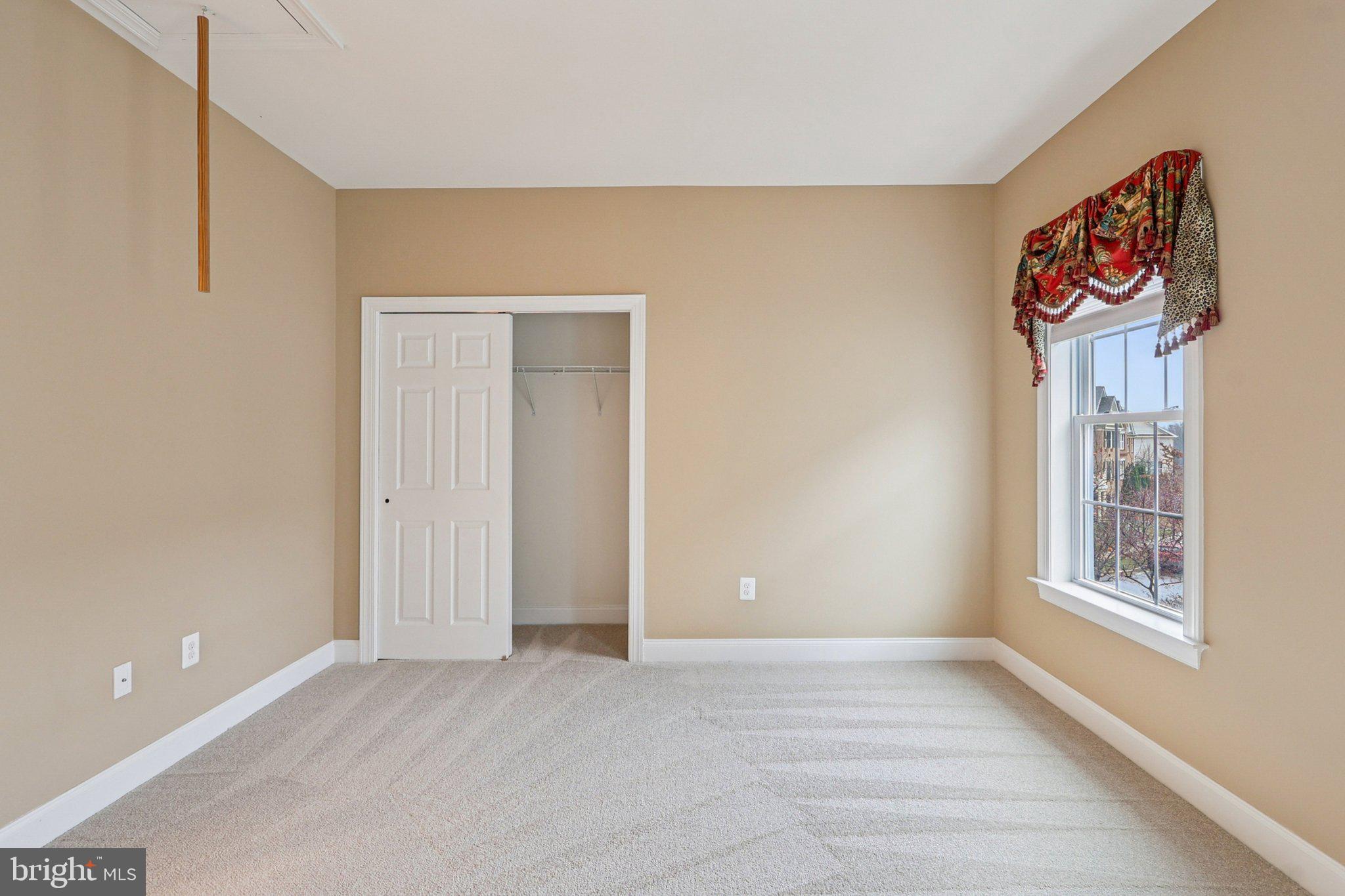 PIEDMONT CROSSING - Residential